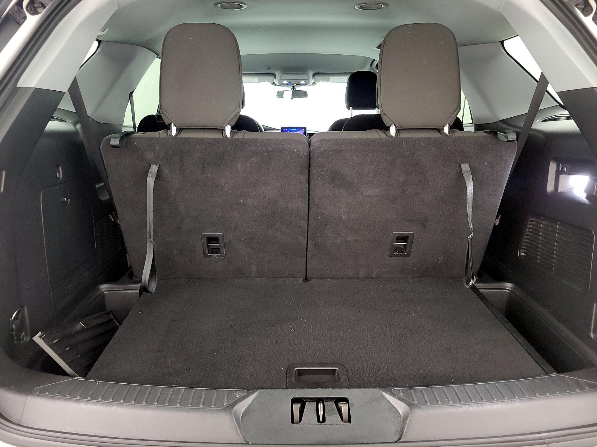 Thumbnail: 2022 Ford Explorer - 20