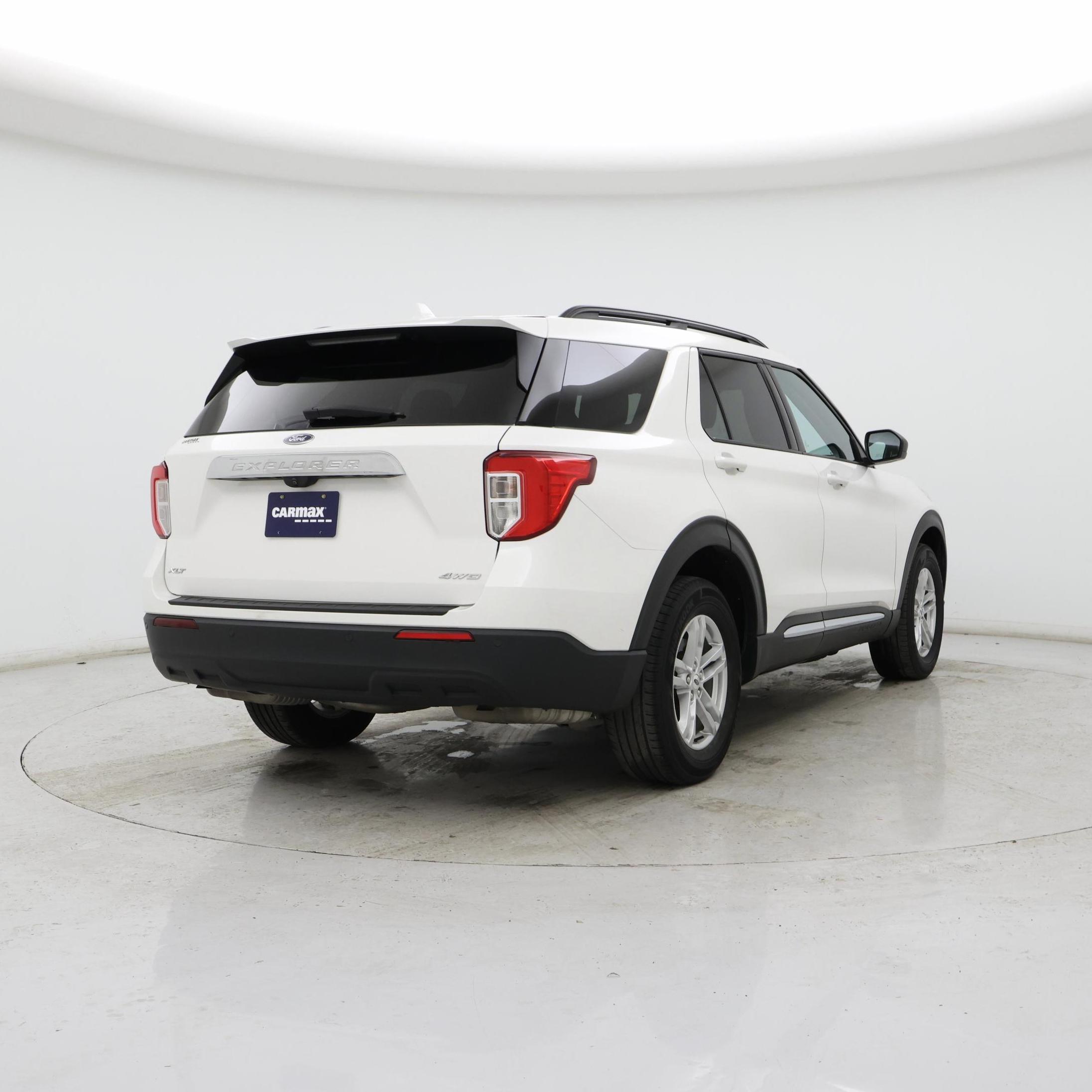 Thumbnail: 2022 Ford Explorer - 8