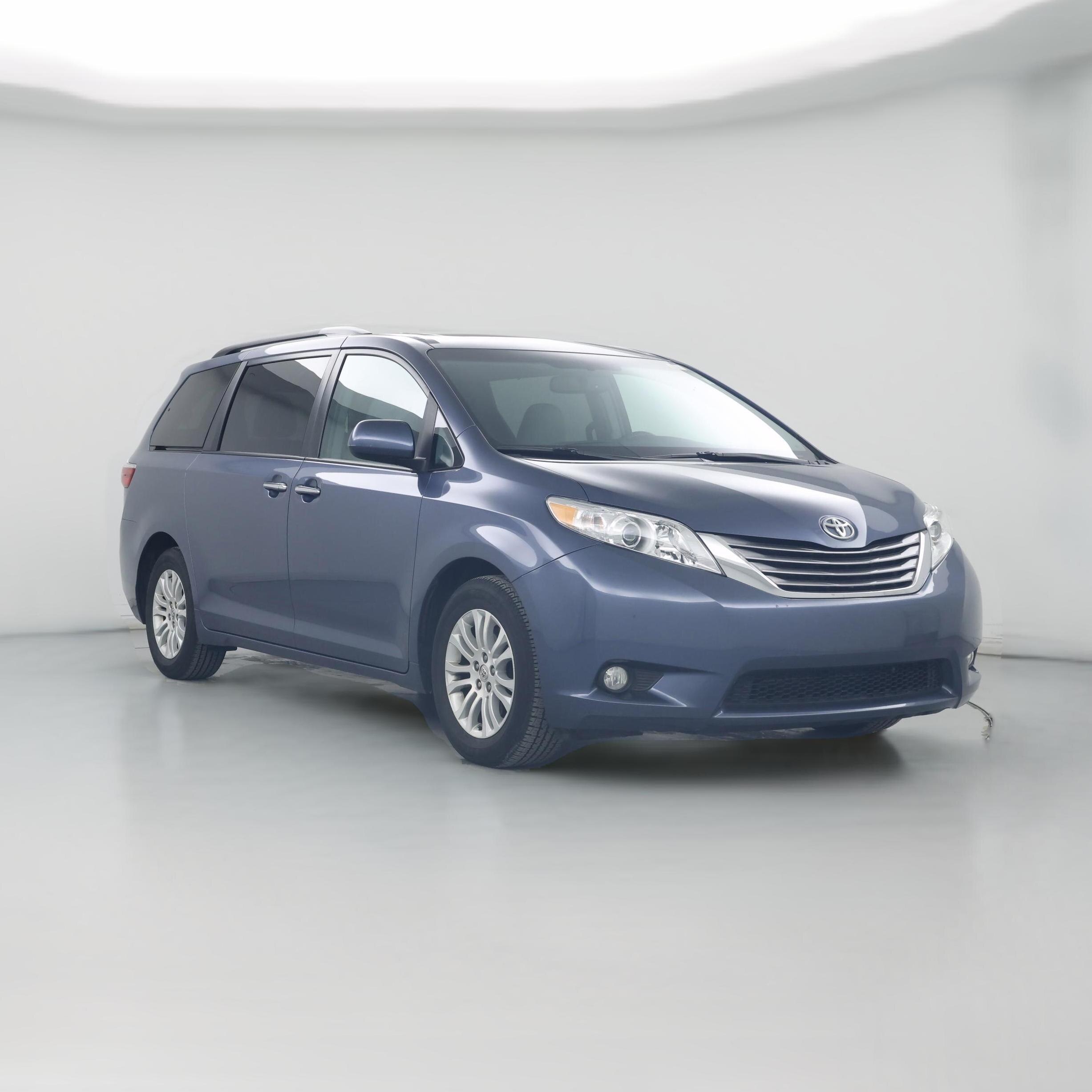 Thumbnail: 2016 Toyota Sienna - 1