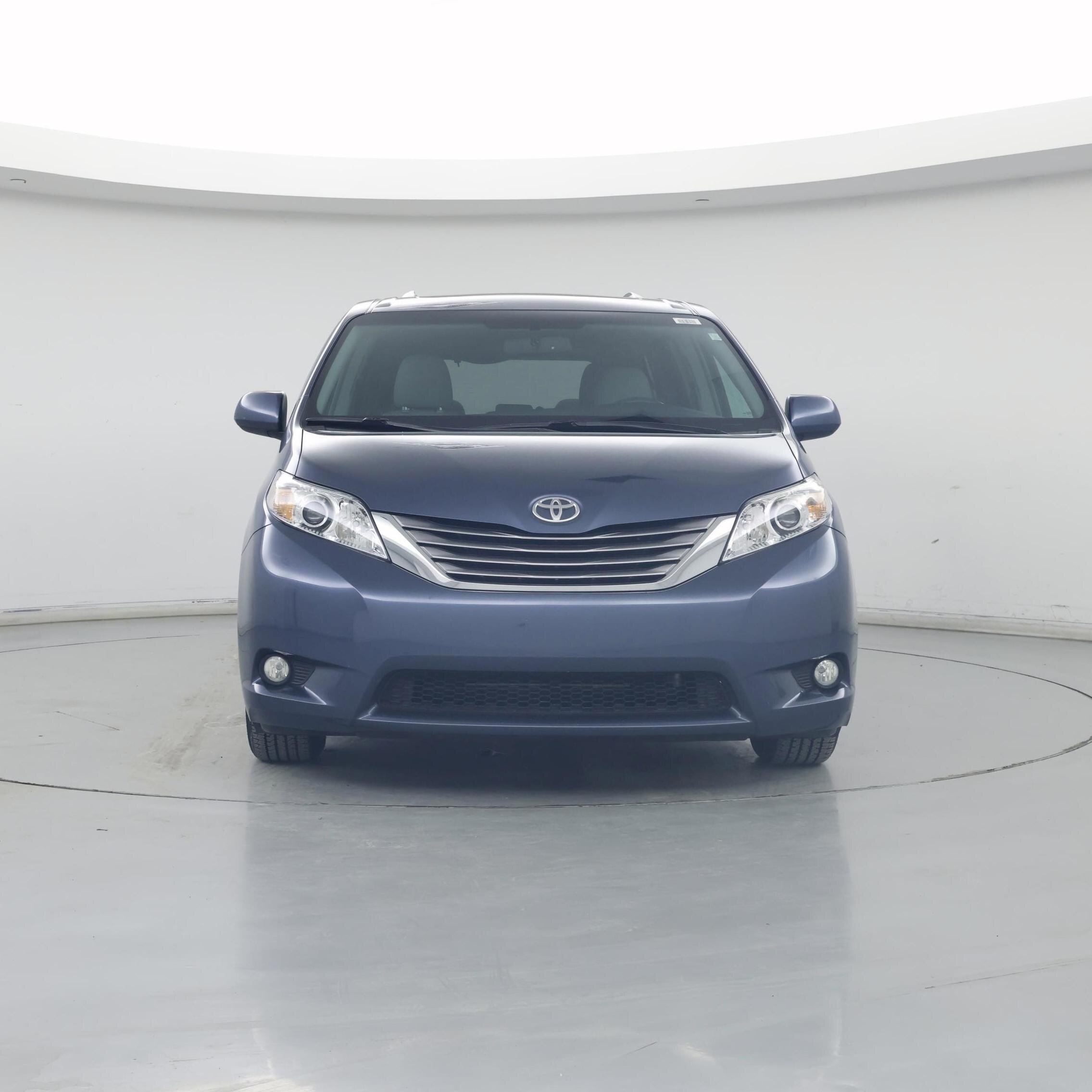 Thumbnail: 2016 Toyota Sienna - 5