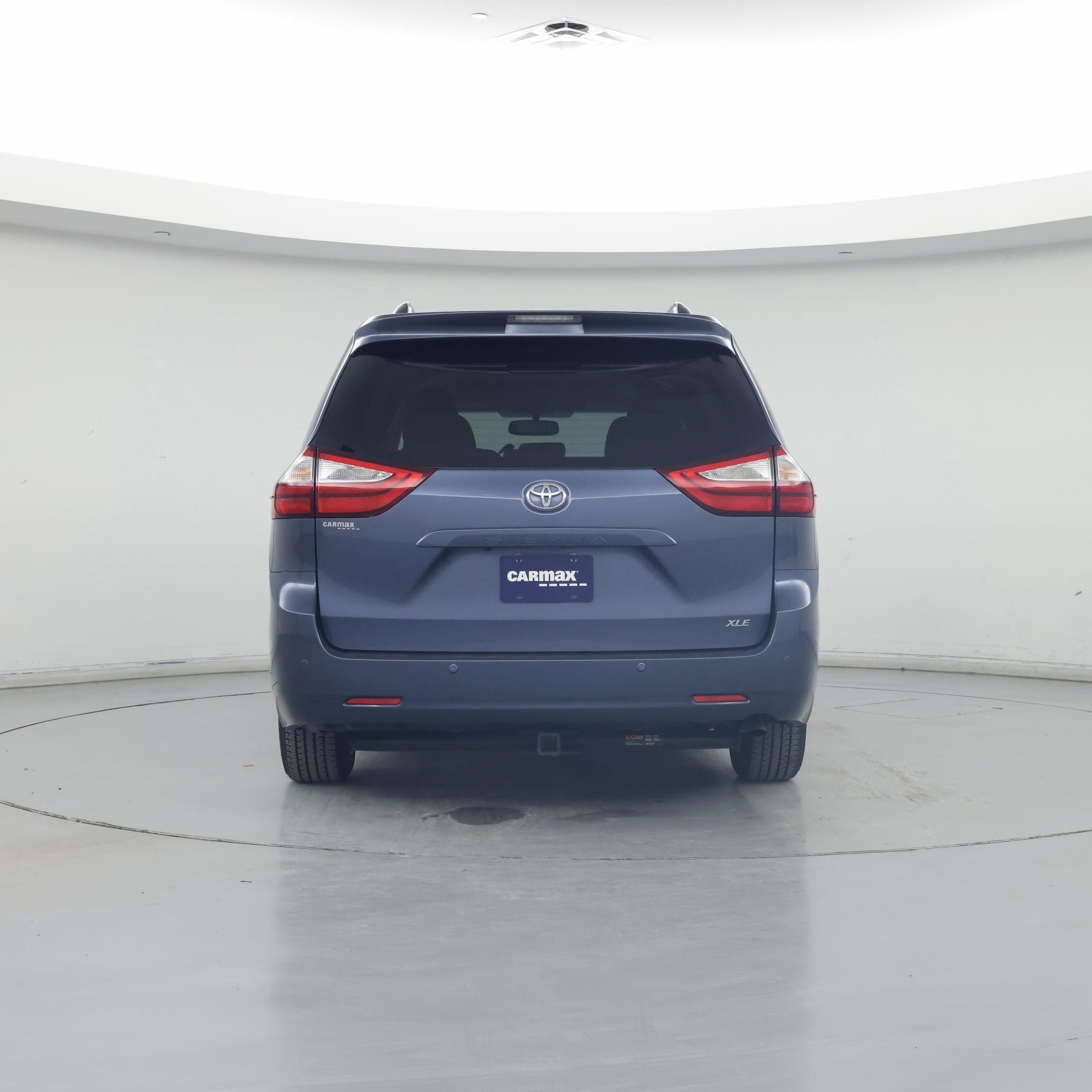 Thumbnail: 2016 Toyota Sienna - 6