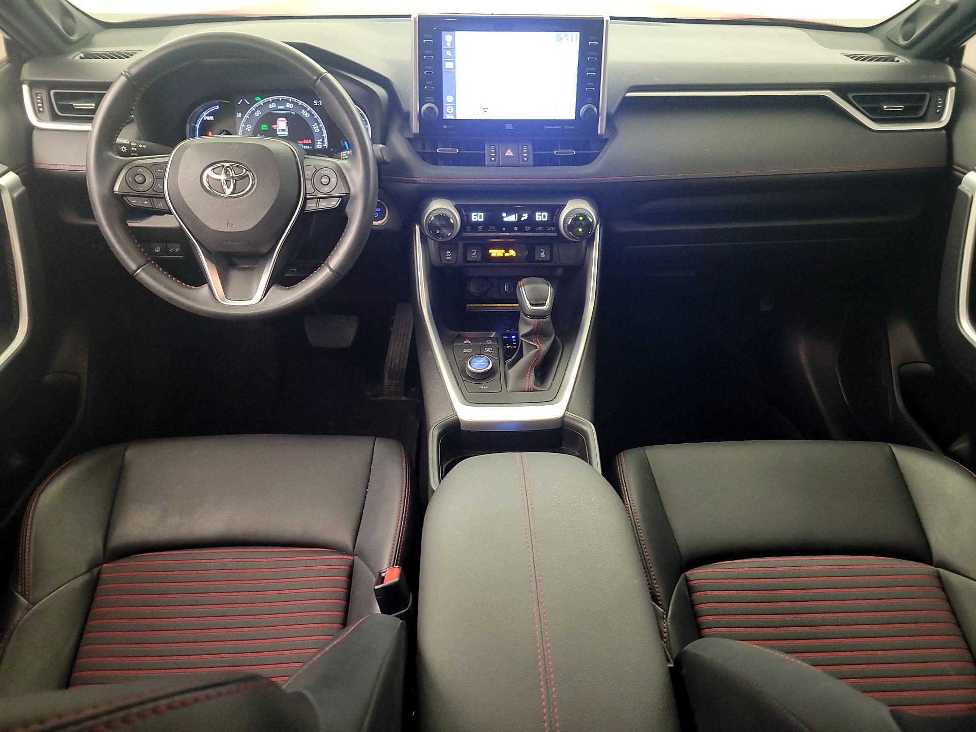 Thumbnail: 2021 Toyota RAV4 - 9