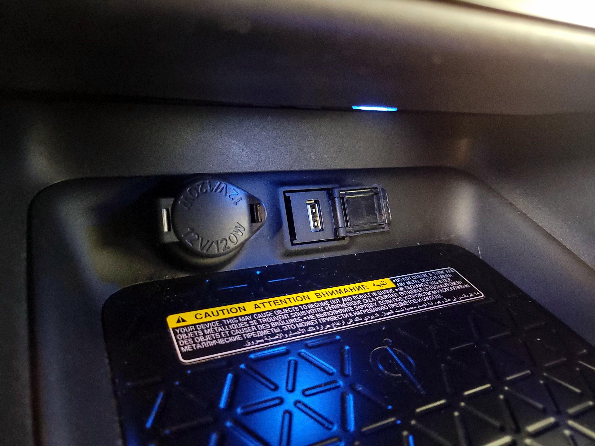 Thumbnail: 2021 Toyota RAV4 - 19