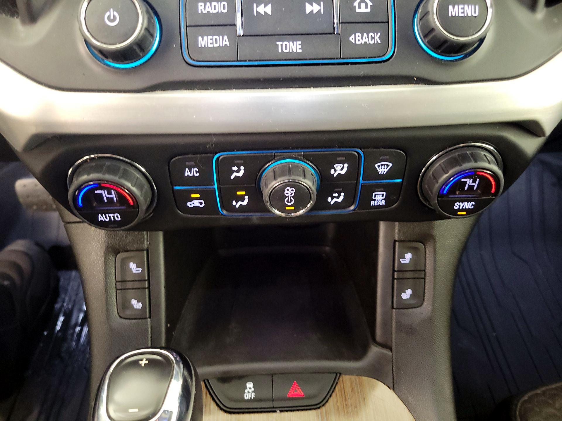 Thumbnail: 2019 GMC Acadia - 17