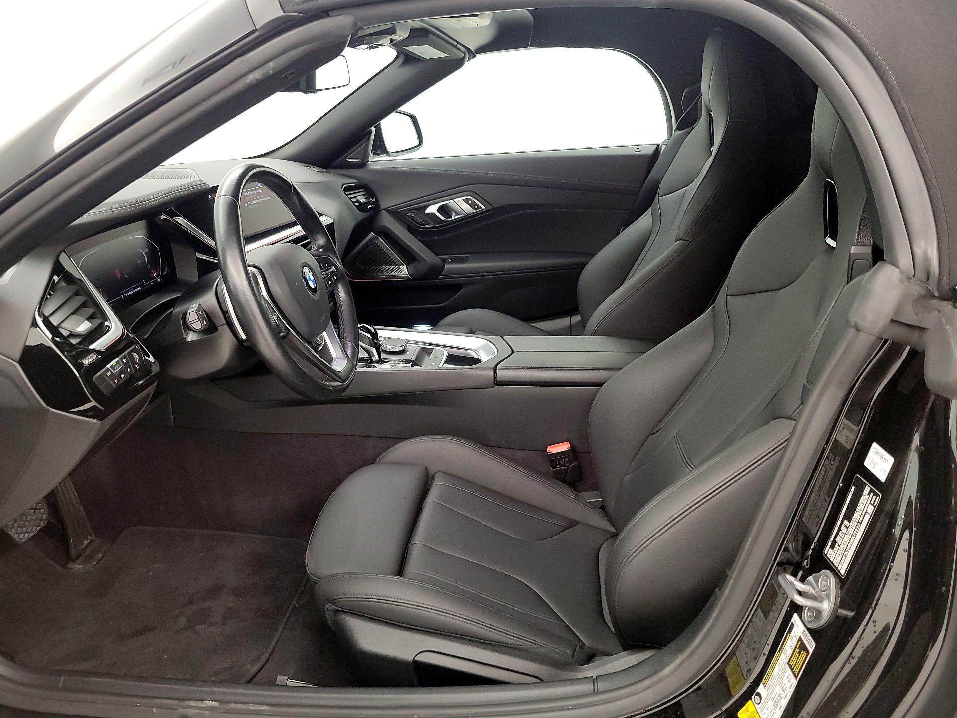 Thumbnail: 2022 BMW Z4 - 11