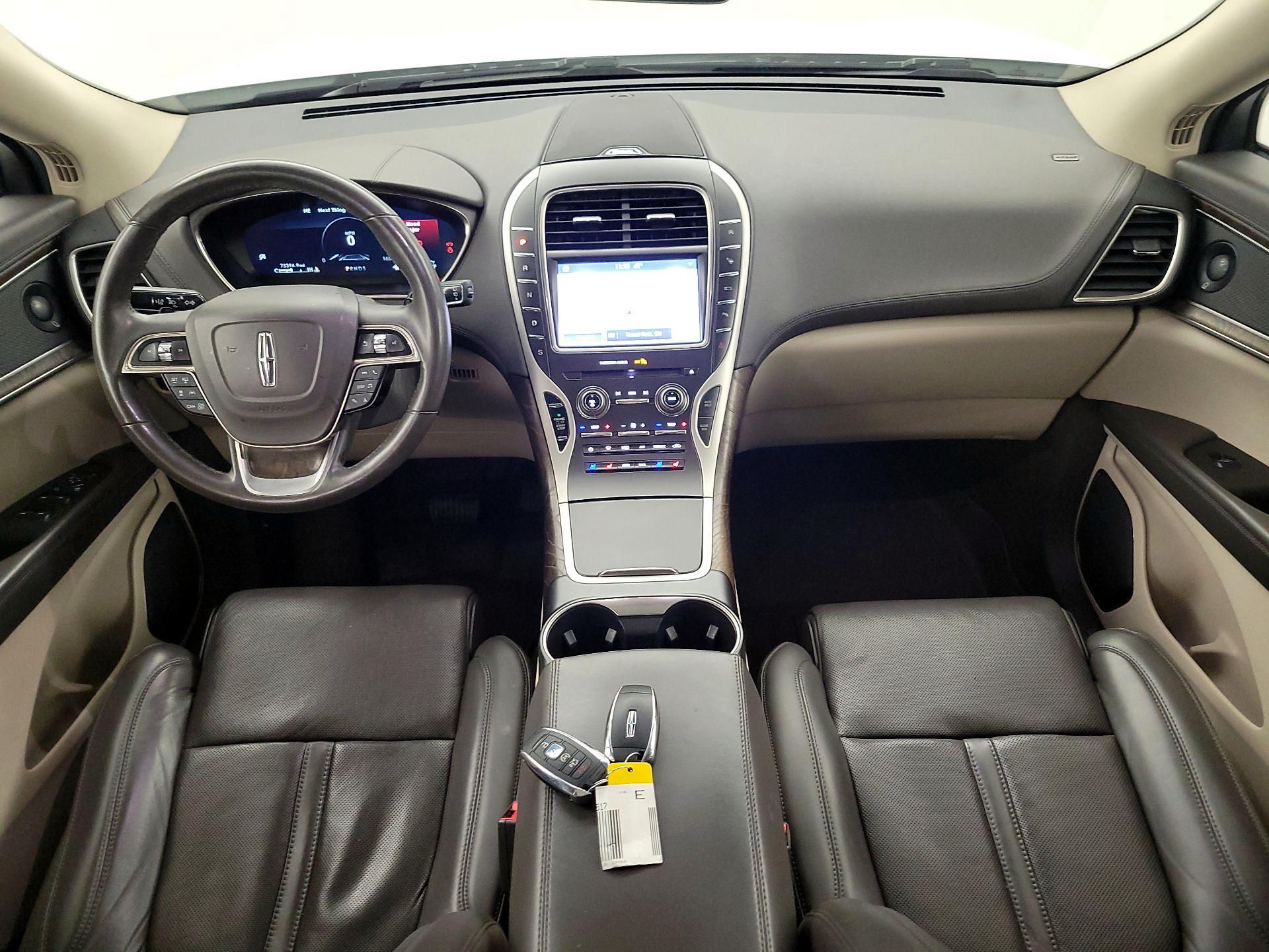 Thumbnail: 2019 Lincoln Nautilus - 9