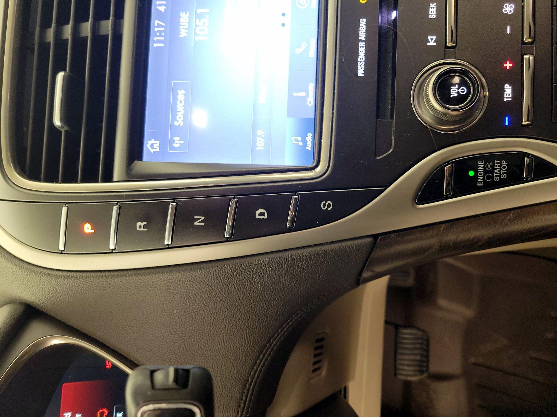 Thumbnail: 2019 Lincoln Nautilus - 18