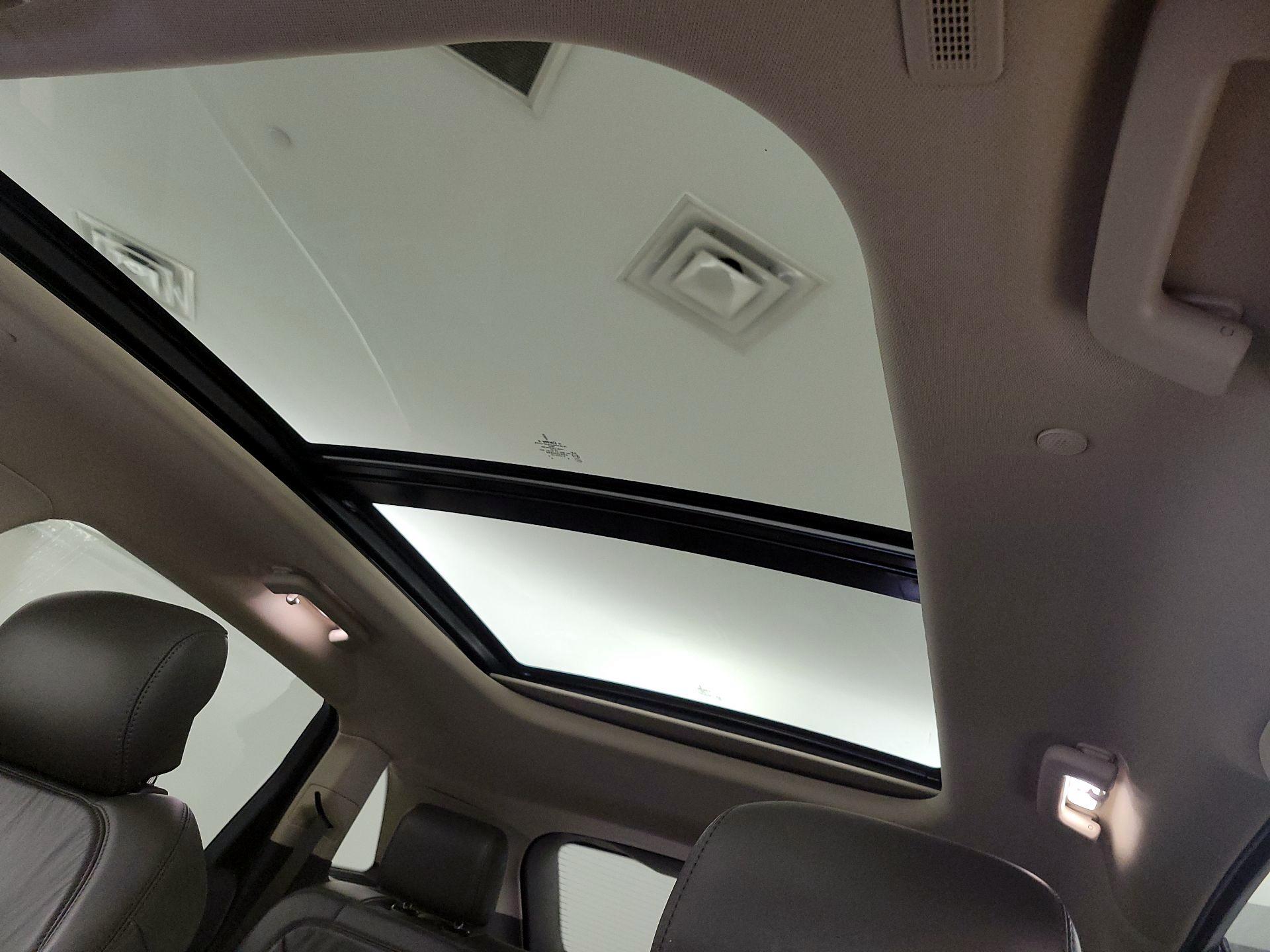 Thumbnail: 2019 Lincoln Nautilus - 20