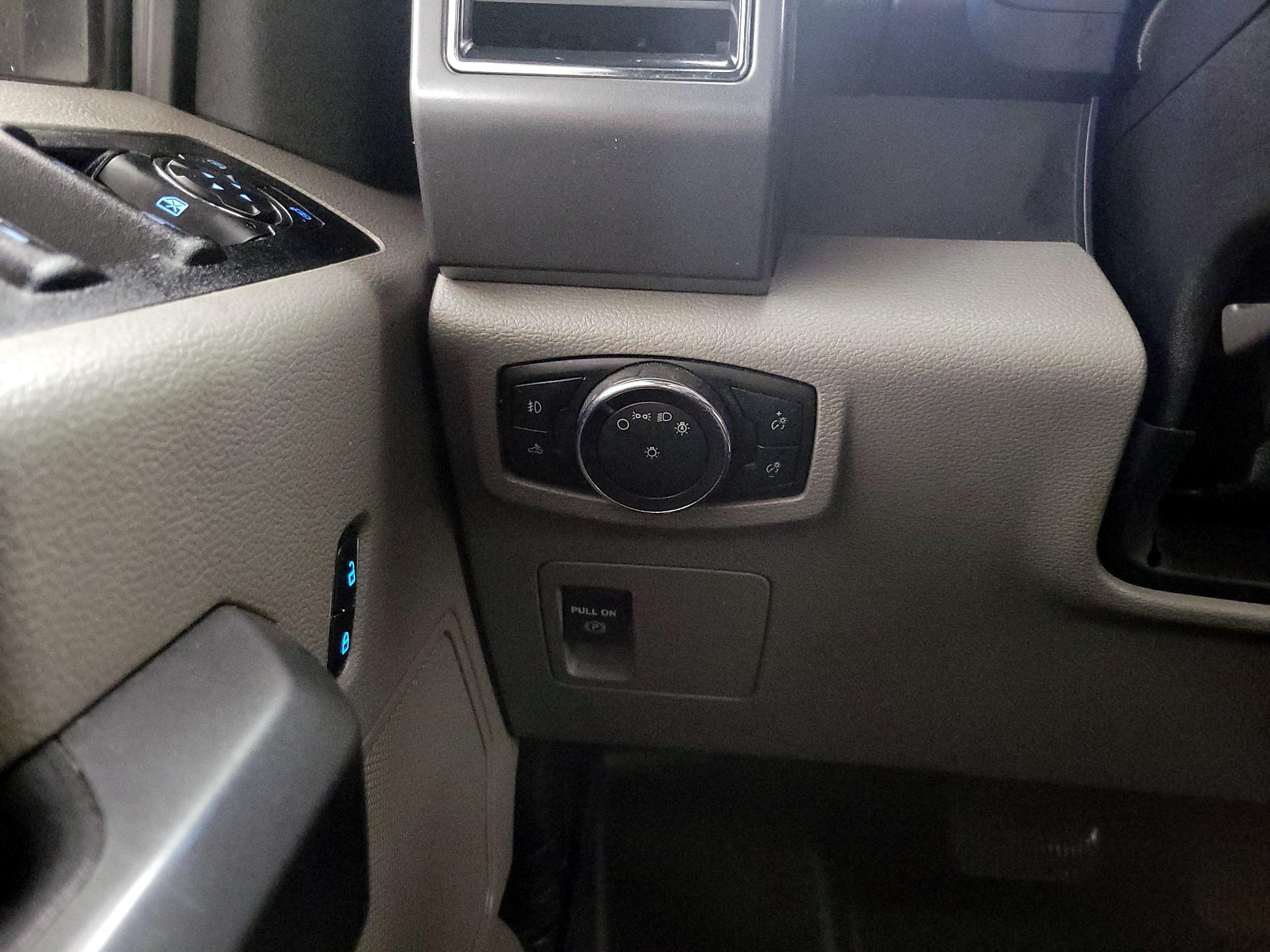 Thumbnail: 2017 Ford F-150 - 13