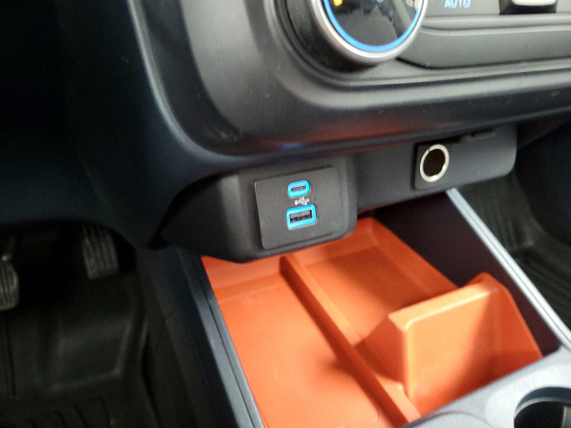 Thumbnail: 2022 Ford Maverick - 18