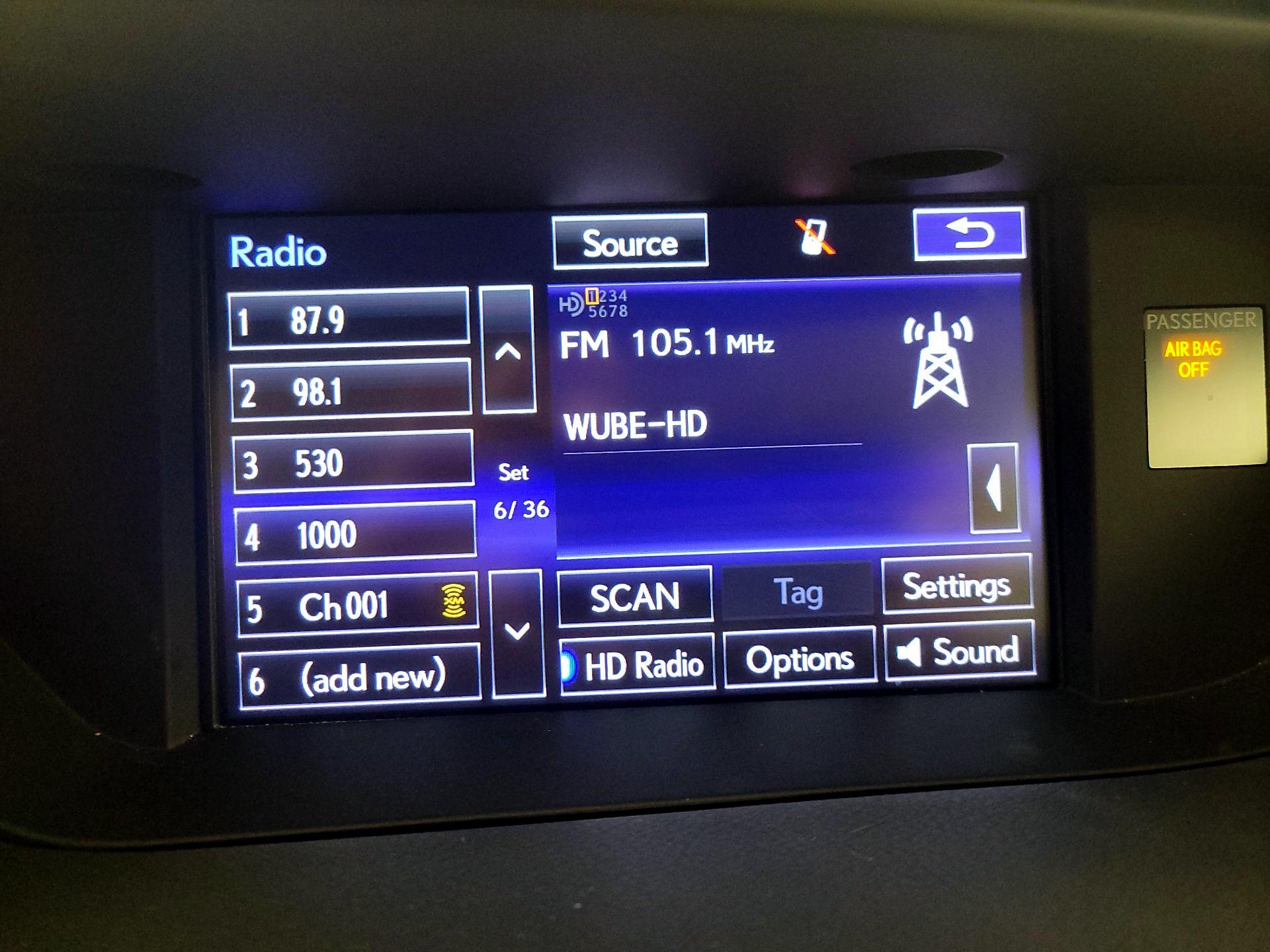 Thumbnail: 2015 Lexus ES - 16