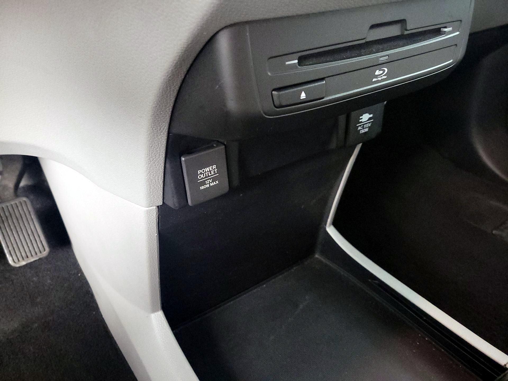 Thumbnail: 2018 Honda Odyssey - 19