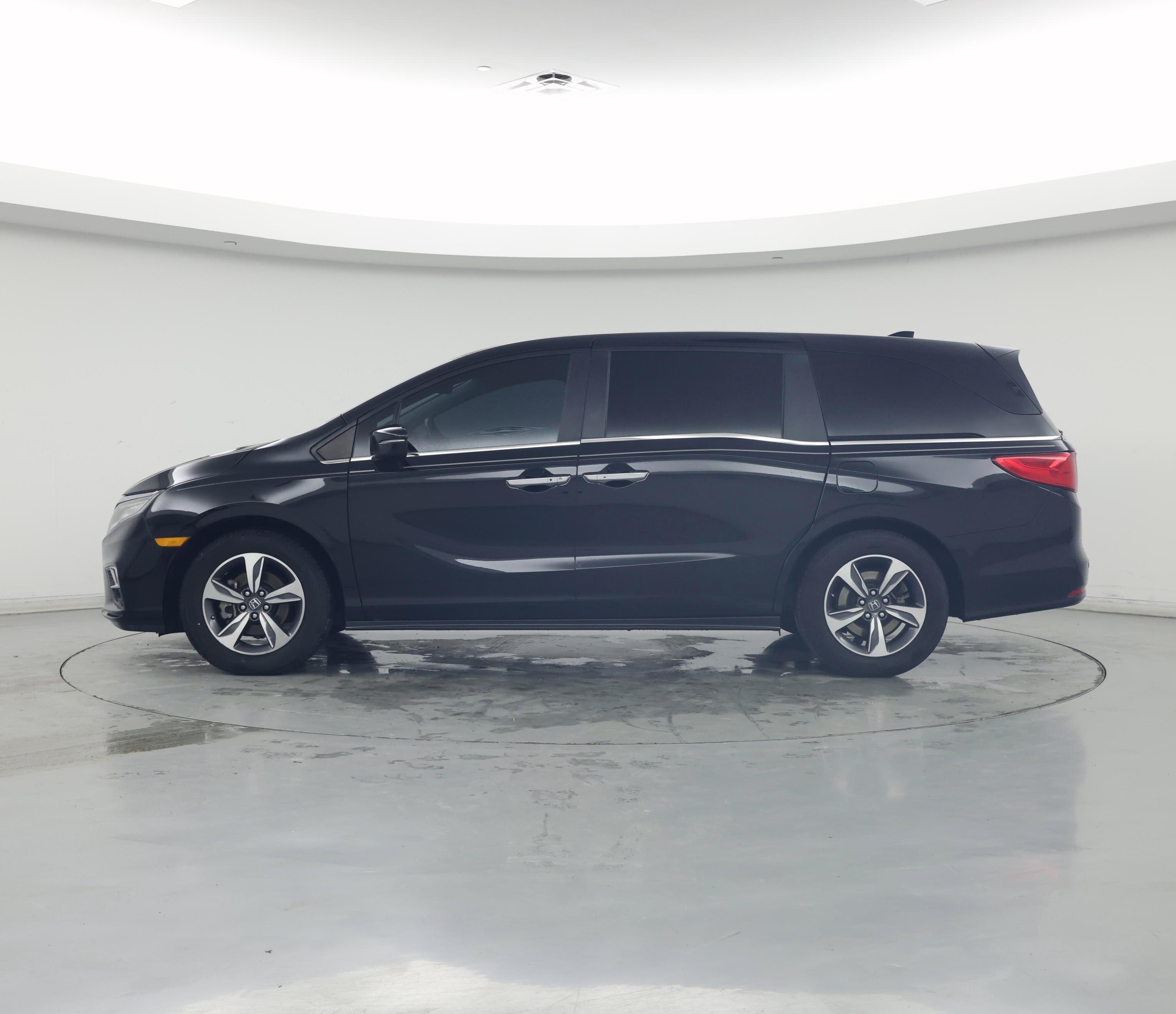 Thumbnail: 2018 Honda Odyssey - 3
