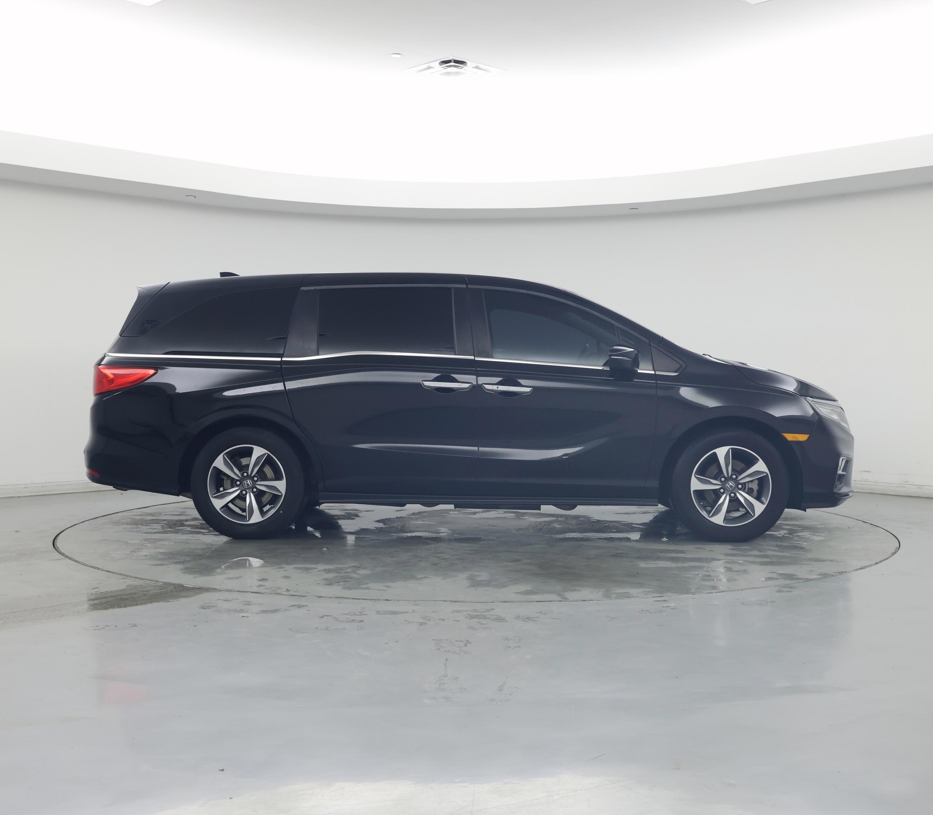Thumbnail: 2018 Honda Odyssey - 7