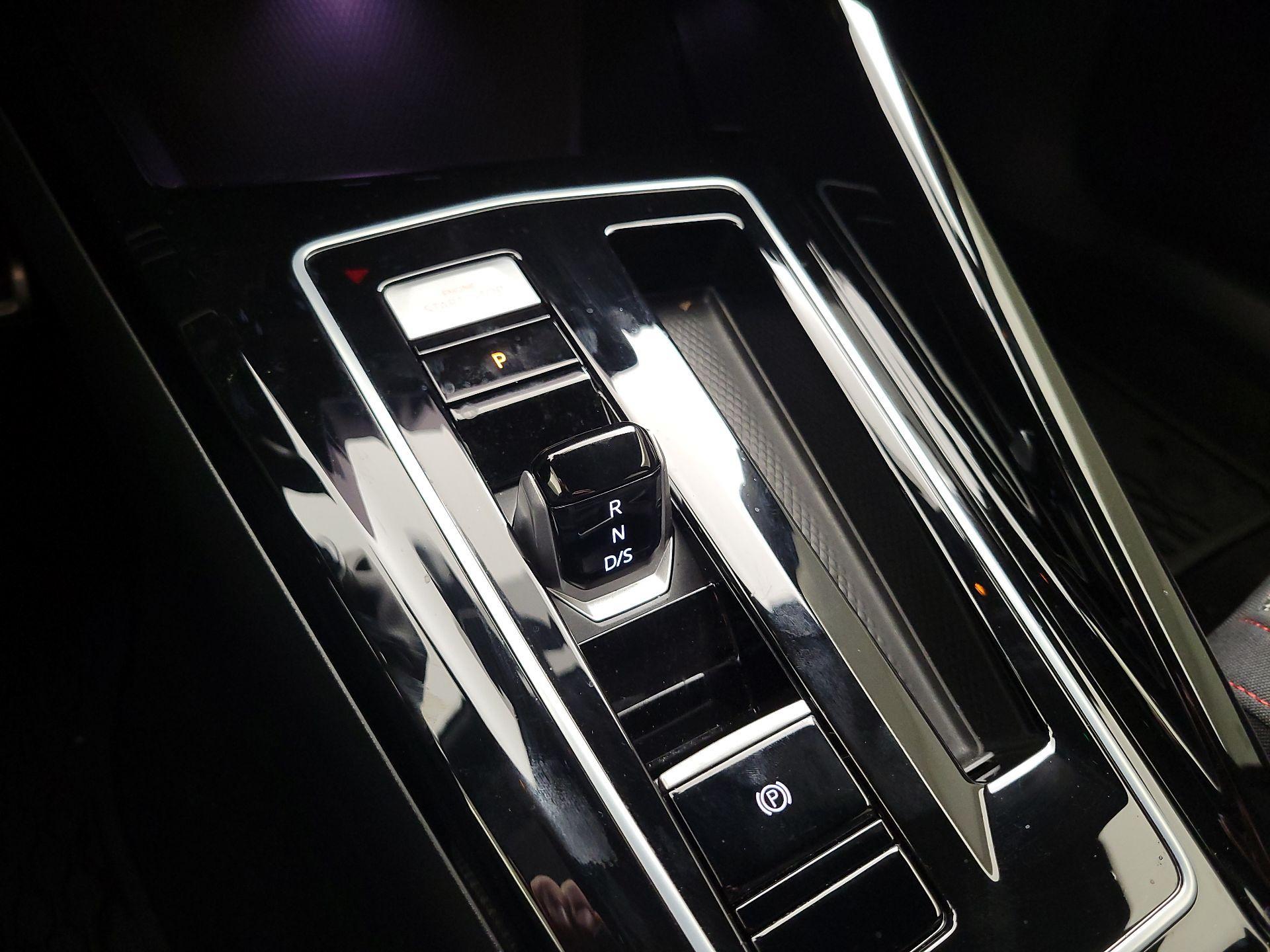 Thumbnail: 2025 Volkswagen Golf - 18