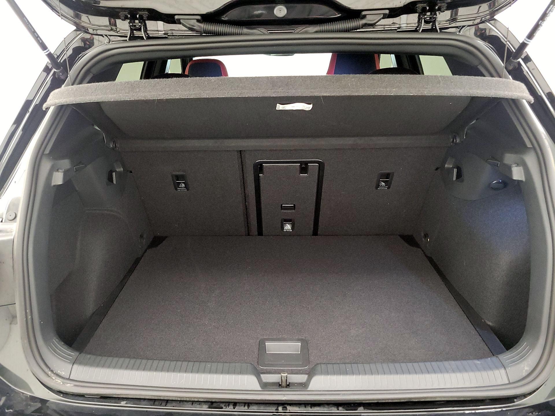 Thumbnail: 2025 Volkswagen Golf - 20