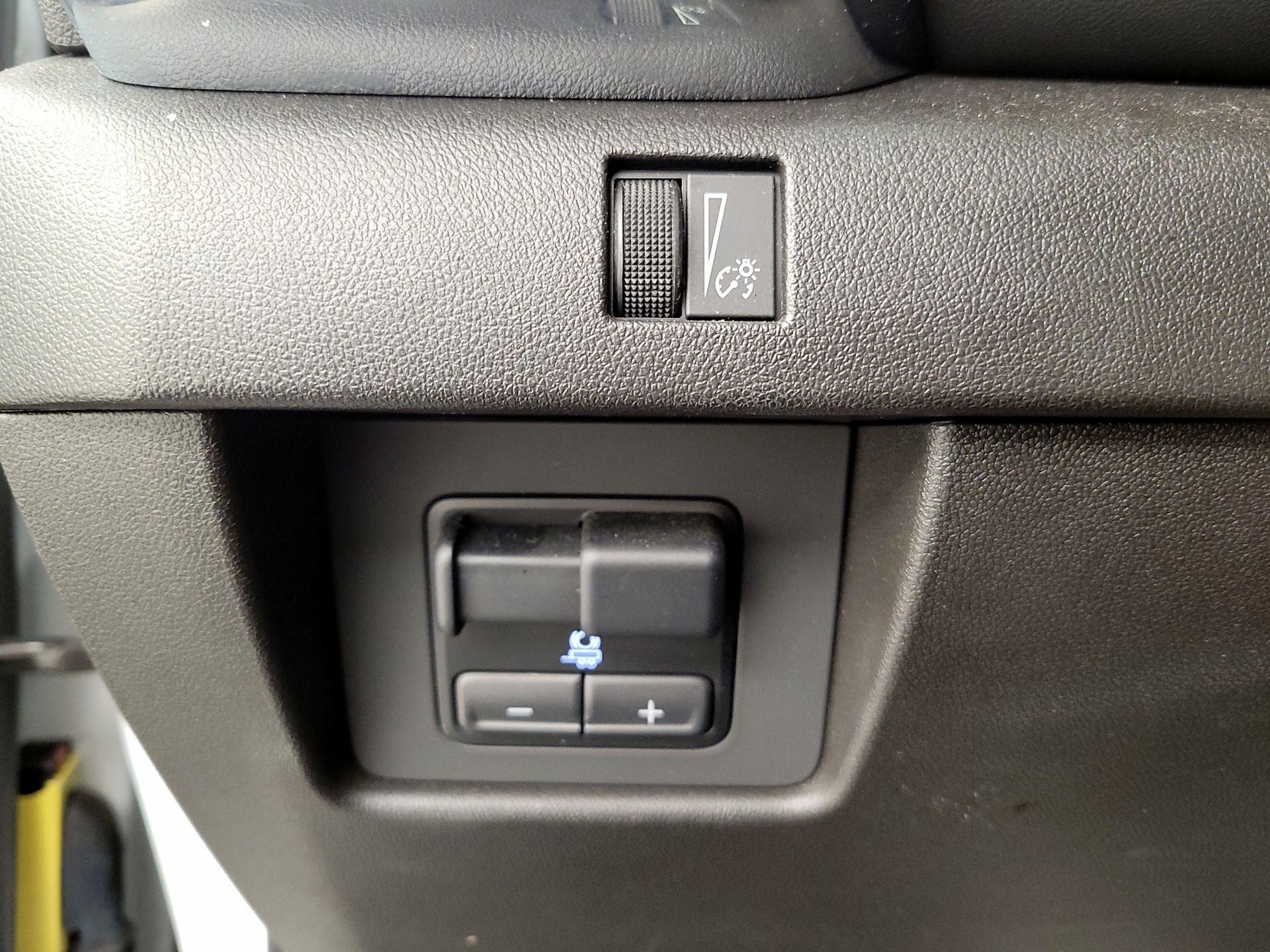 Thumbnail: 2023 GMC Canyon - 13