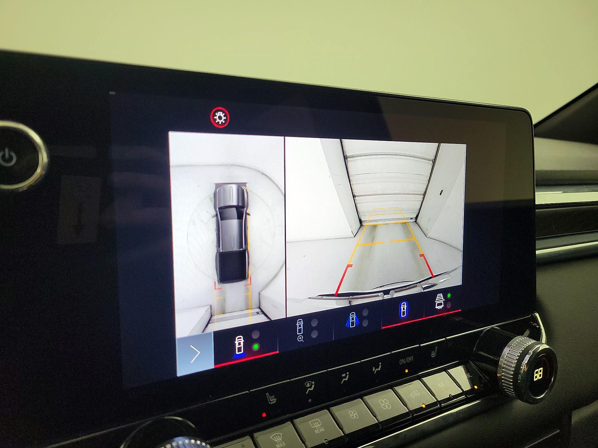 Thumbnail: 2023 GMC Canyon - 15