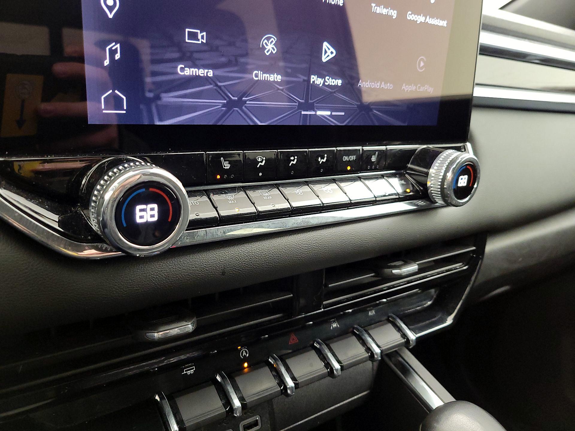 Thumbnail: 2023 GMC Canyon - 17