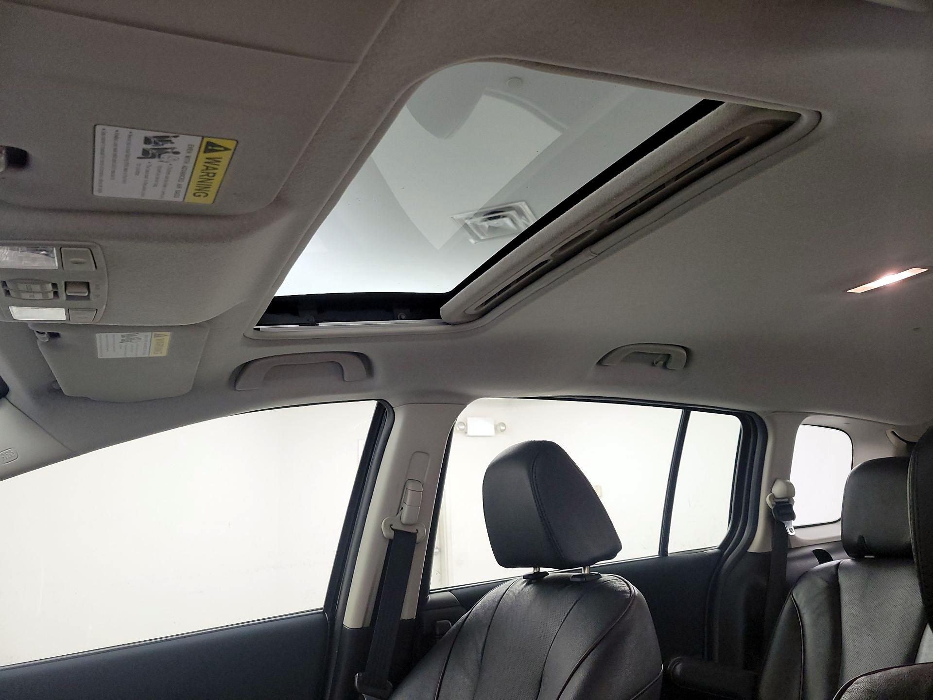 Thumbnail: 2014 Mazda Mazda5 - 18