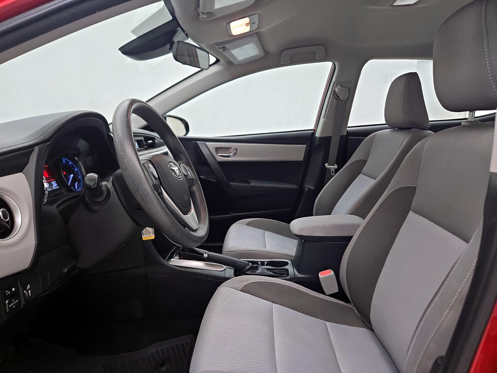 Thumbnail: 2017 Toyota Corolla - 11