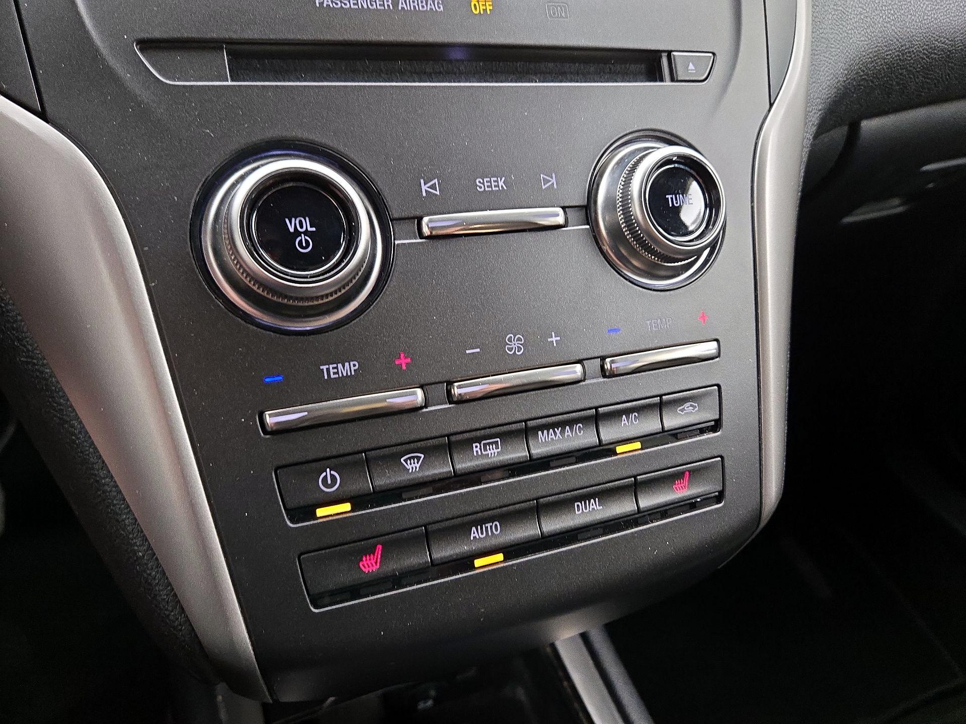 Thumbnail: 2015 Lincoln MKC - 16