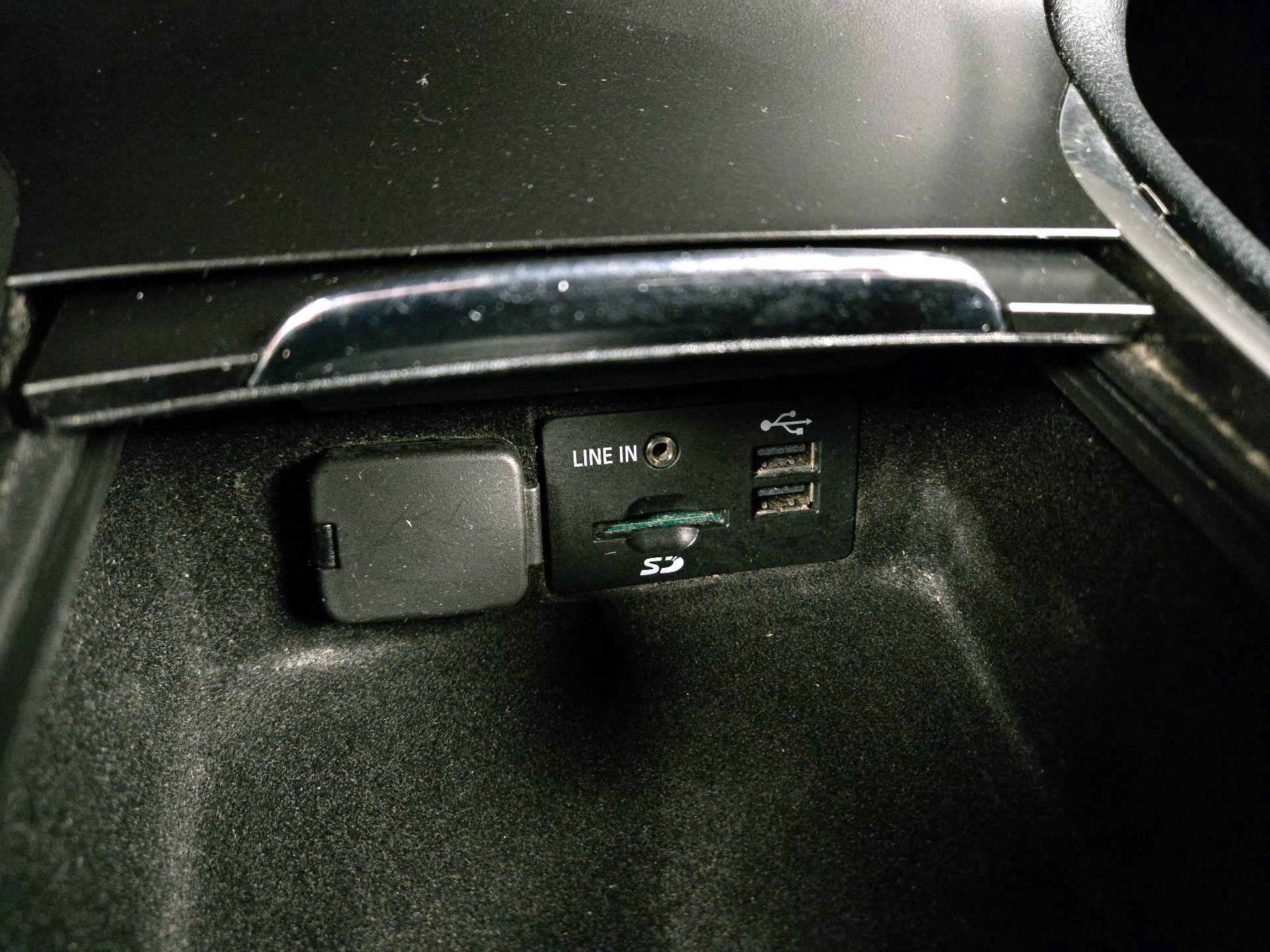 Thumbnail: 2015 Lincoln MKC - 18