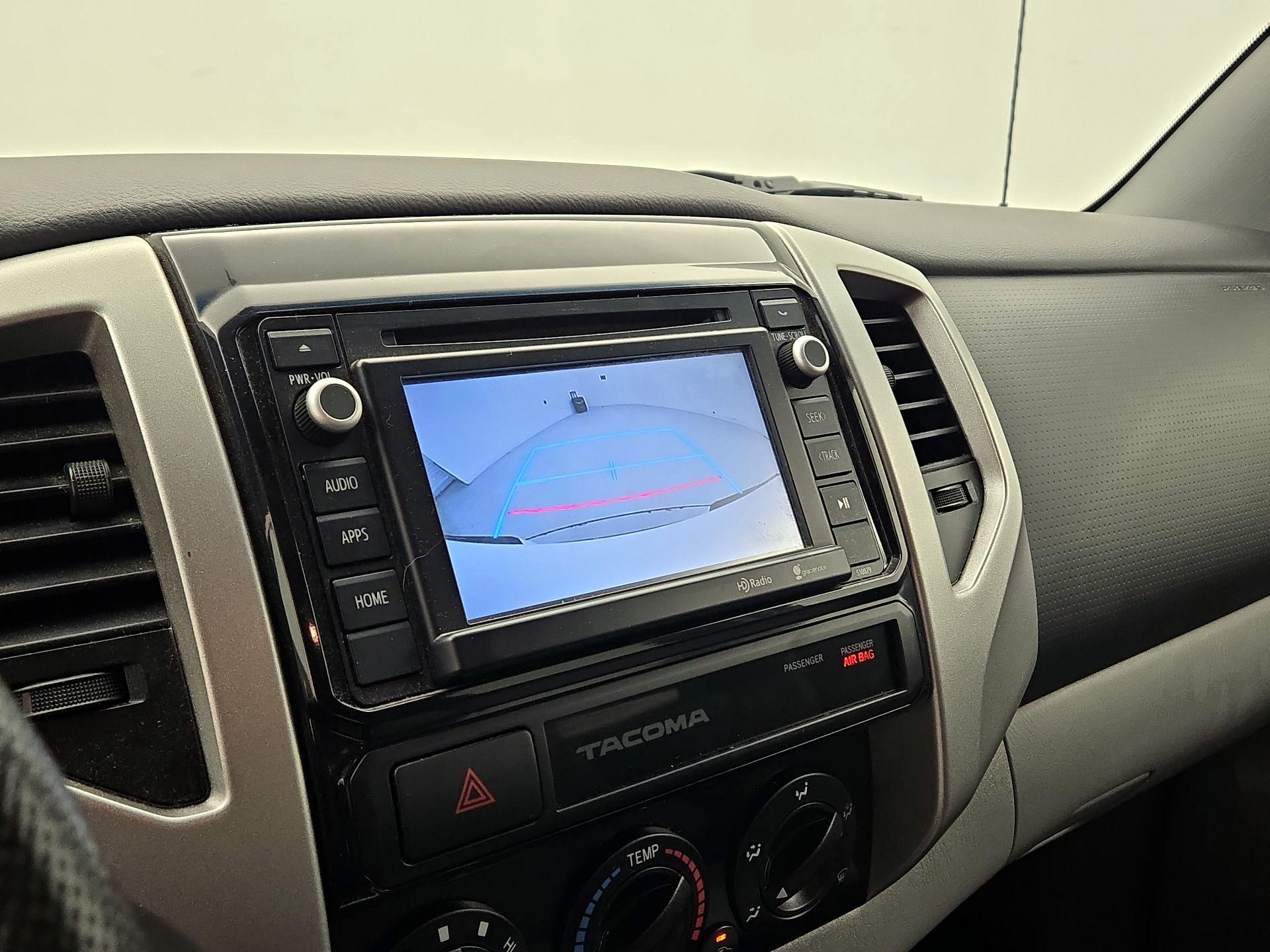 Thumbnail: 2015 Toyota Tacoma - 14