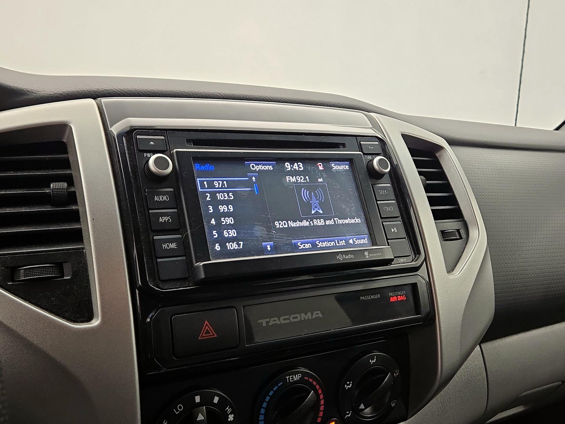 Thumbnail: 2015 Toyota Tacoma - 15