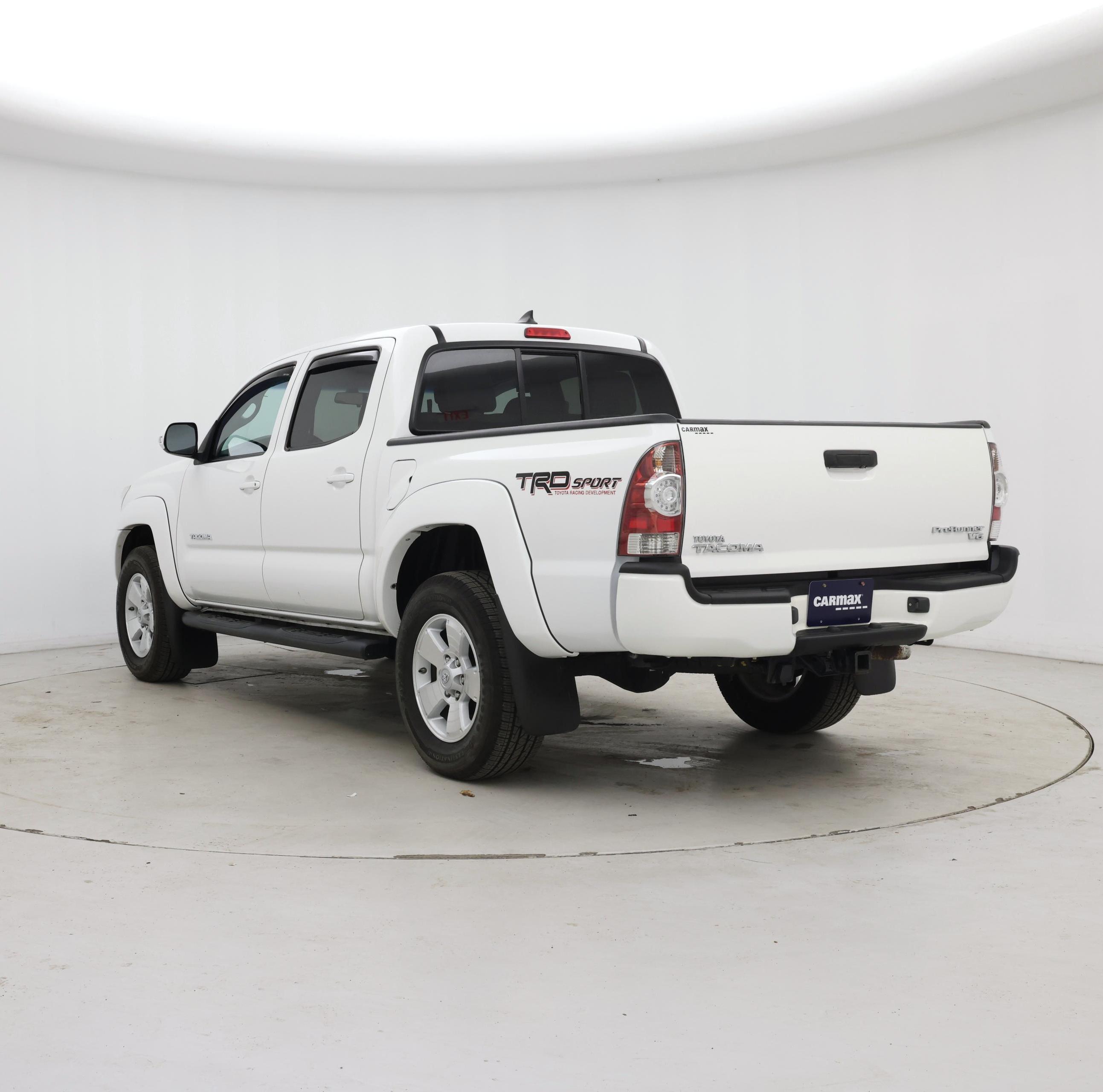 Thumbnail: 2015 Toyota Tacoma - 2