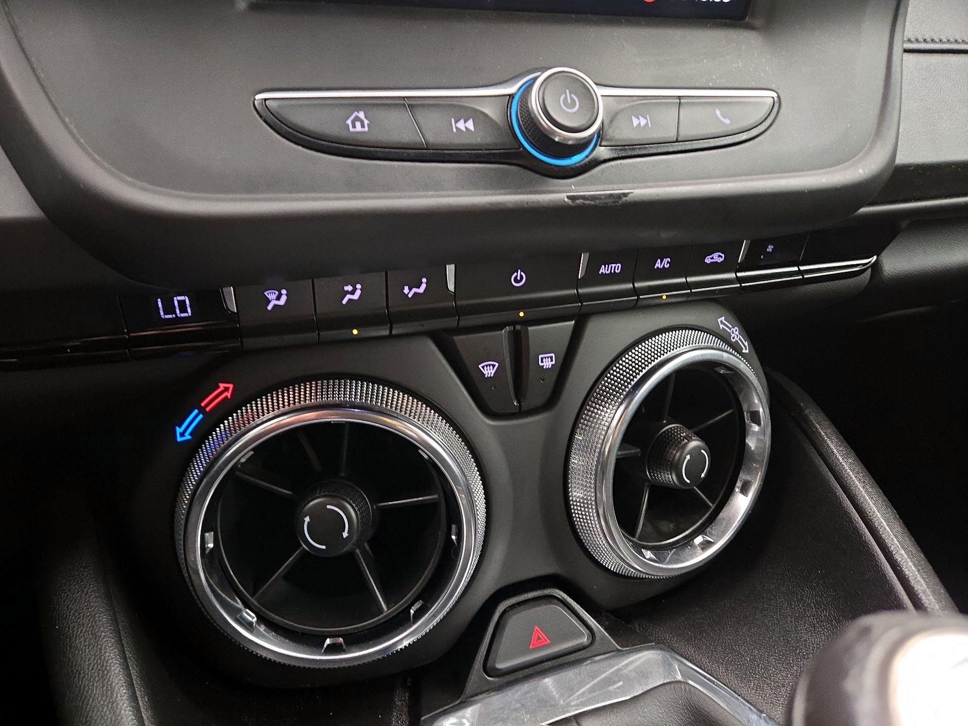 Thumbnail: 2019 Chevrolet Camaro - 15