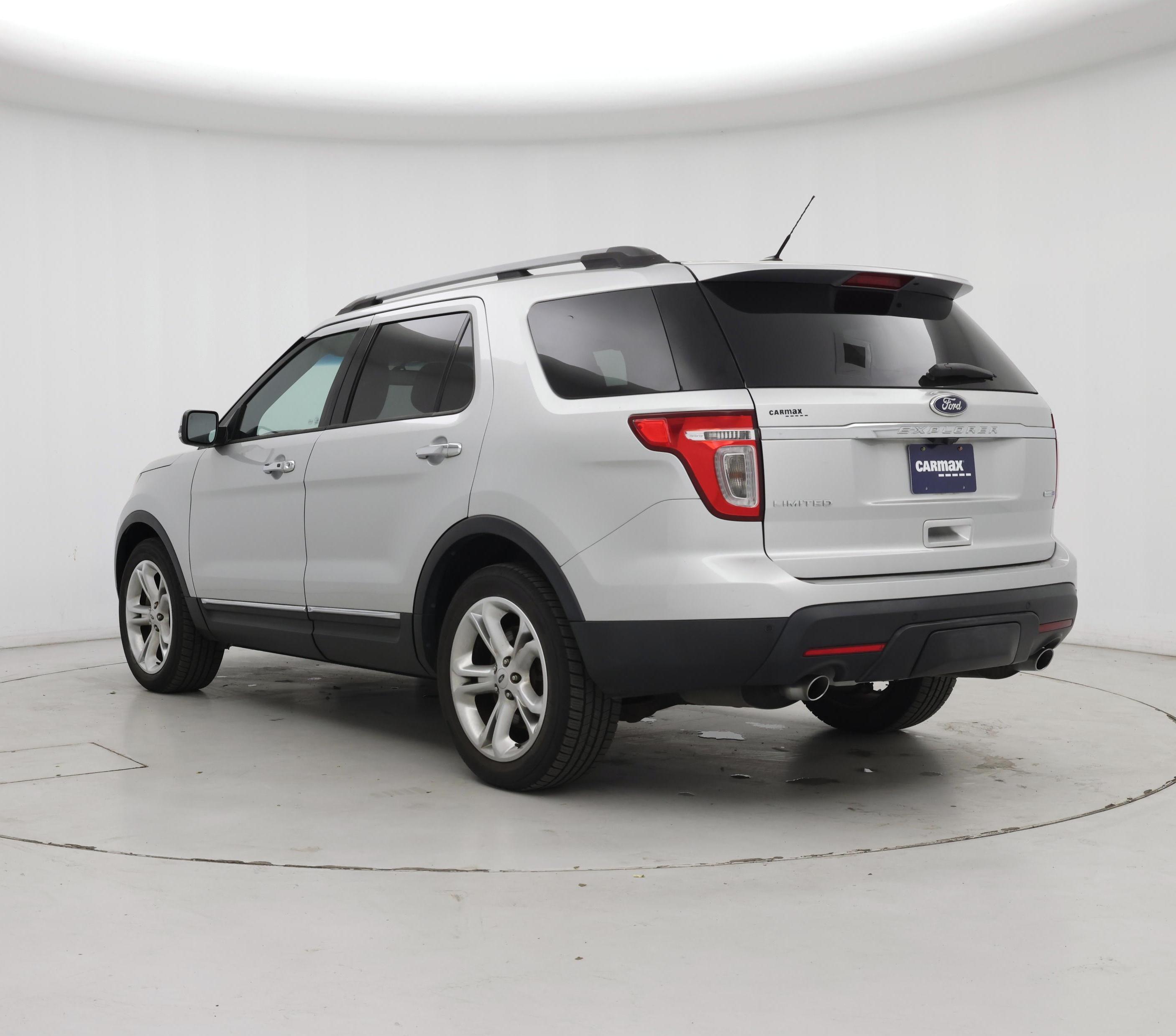 Thumbnail: 2015 Ford Explorer - 2