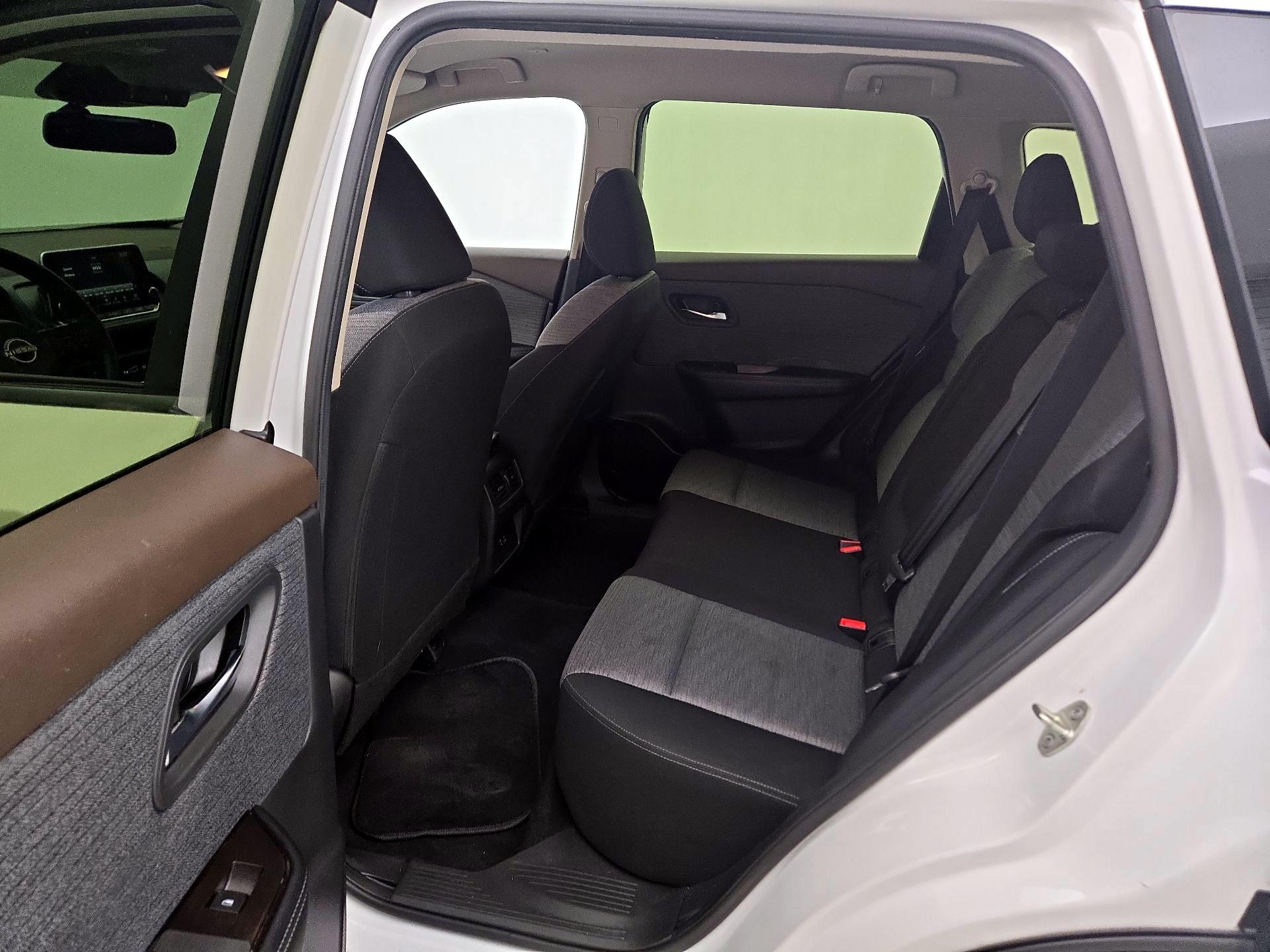 Thumbnail: 2023 Nissan Rogue - 19