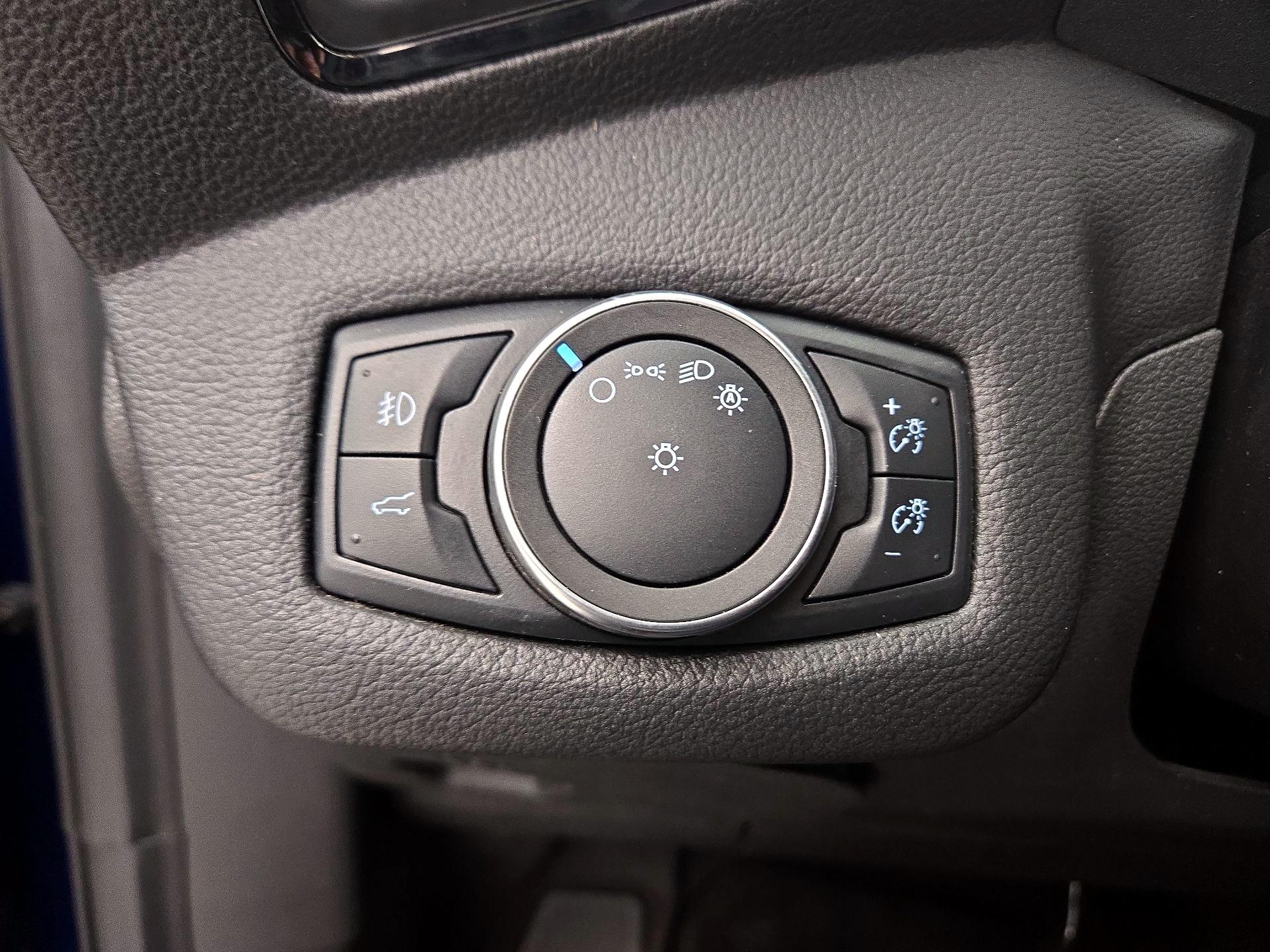 Thumbnail: 2019 Ford Escape - 13