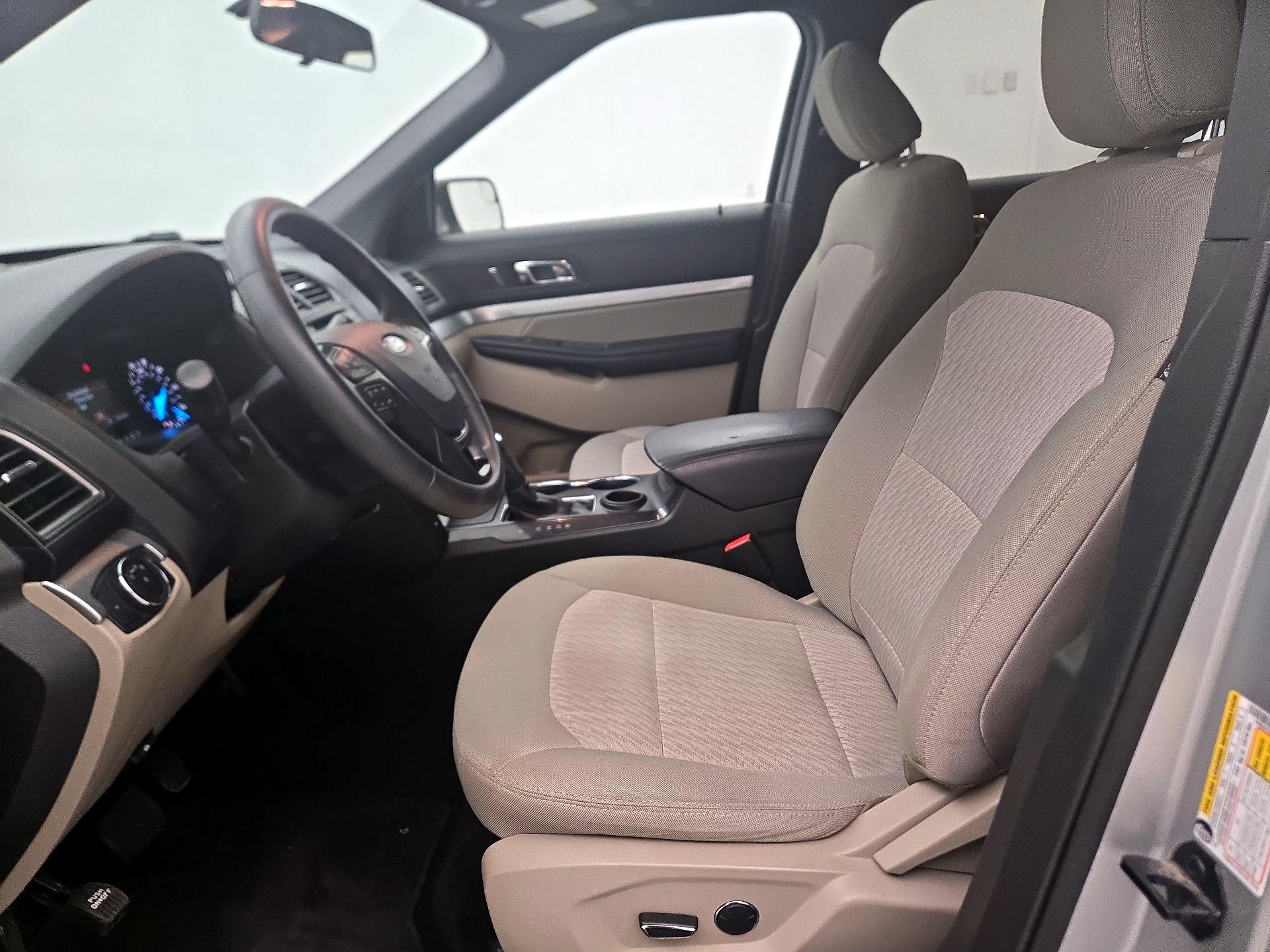 Thumbnail: 2018 Ford Explorer - 11