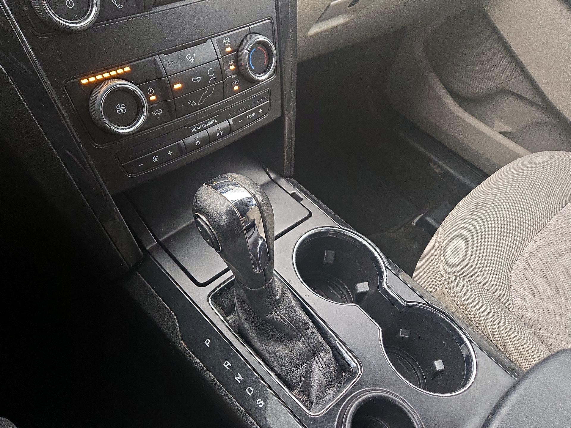 Thumbnail: 2018 Ford Explorer - 17