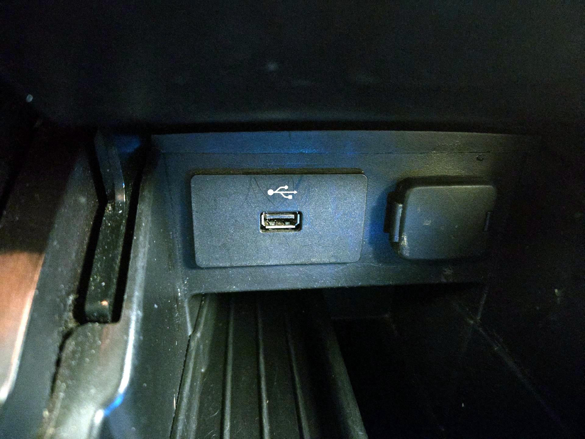 Thumbnail: 2018 Ford Explorer - 18