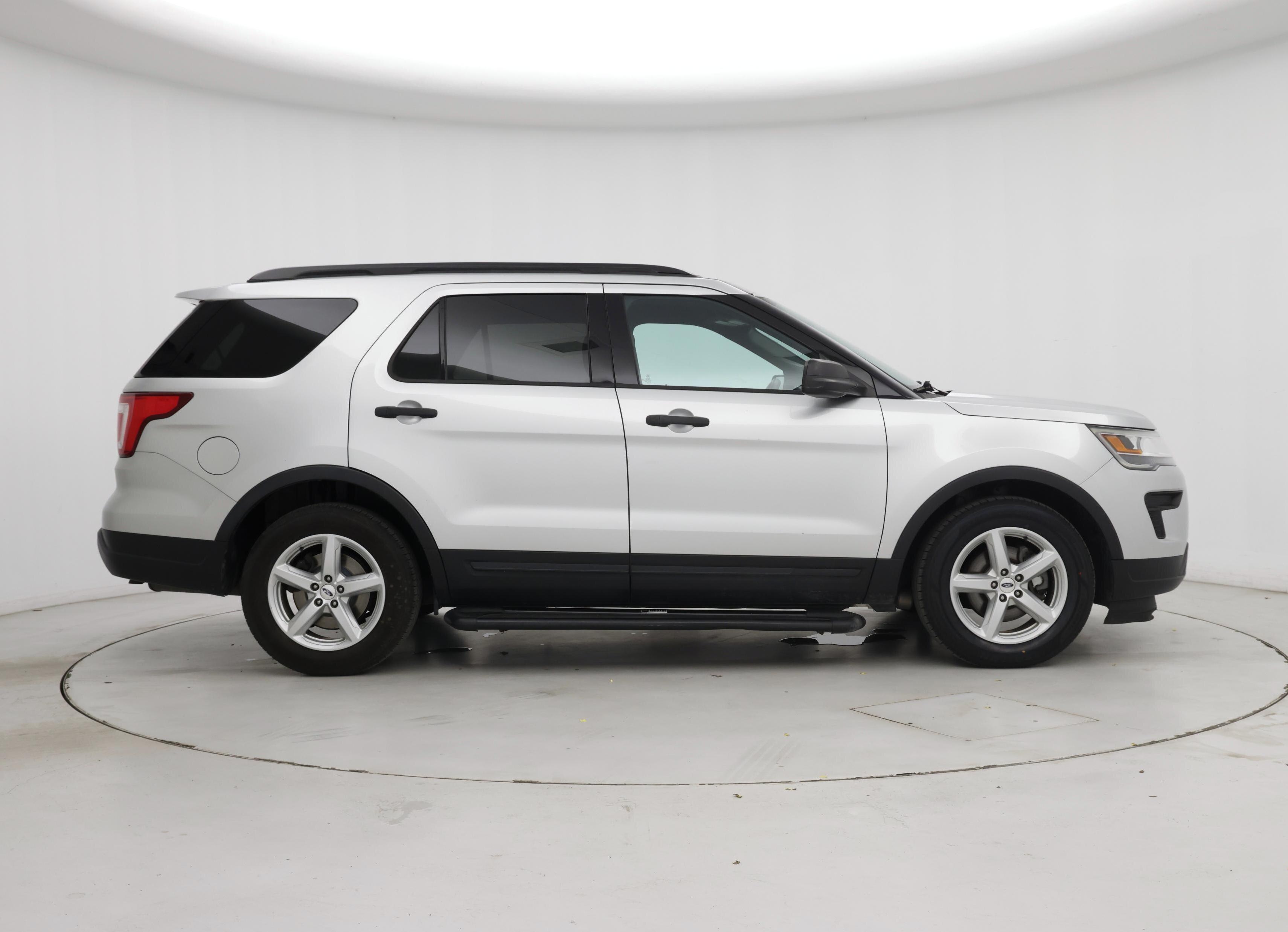 Thumbnail: 2018 Ford Explorer - 7