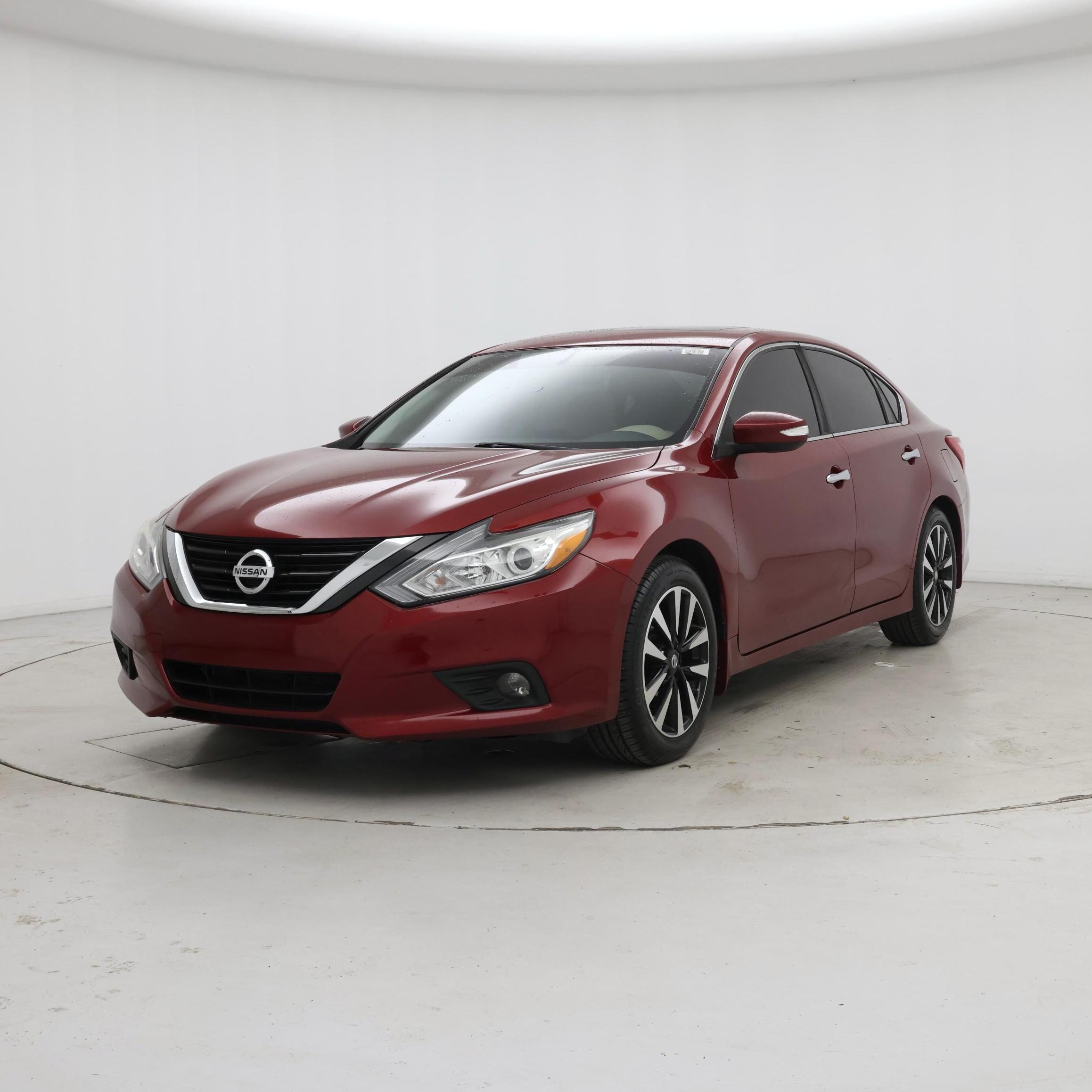 Thumbnail: 2017 Nissan Altima - 4