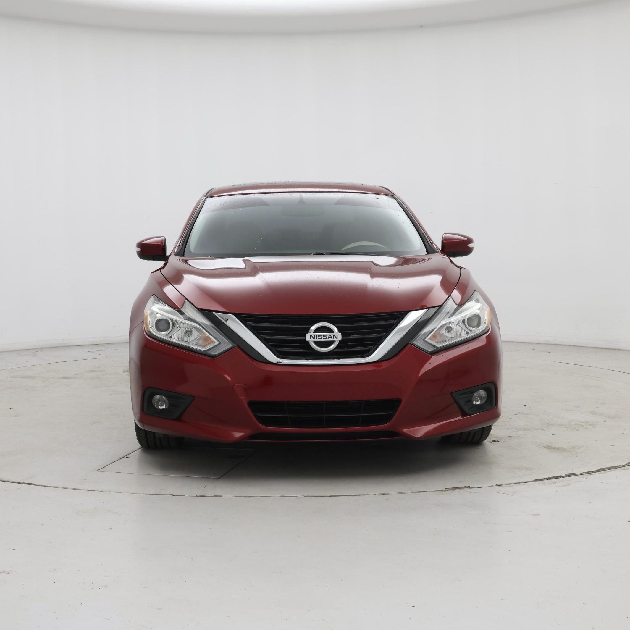 Thumbnail: 2017 Nissan Altima - 5