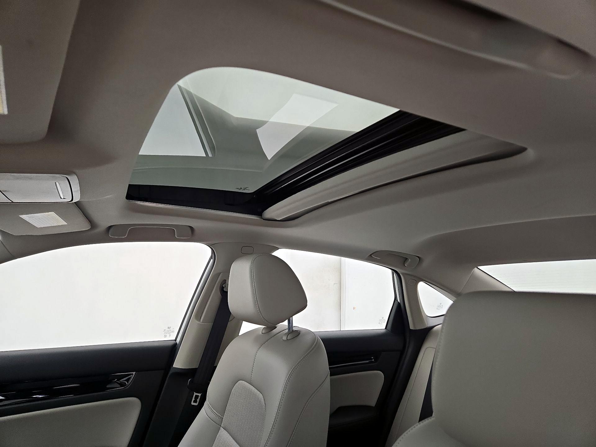 Thumbnail: 2024 Honda Civic - 19