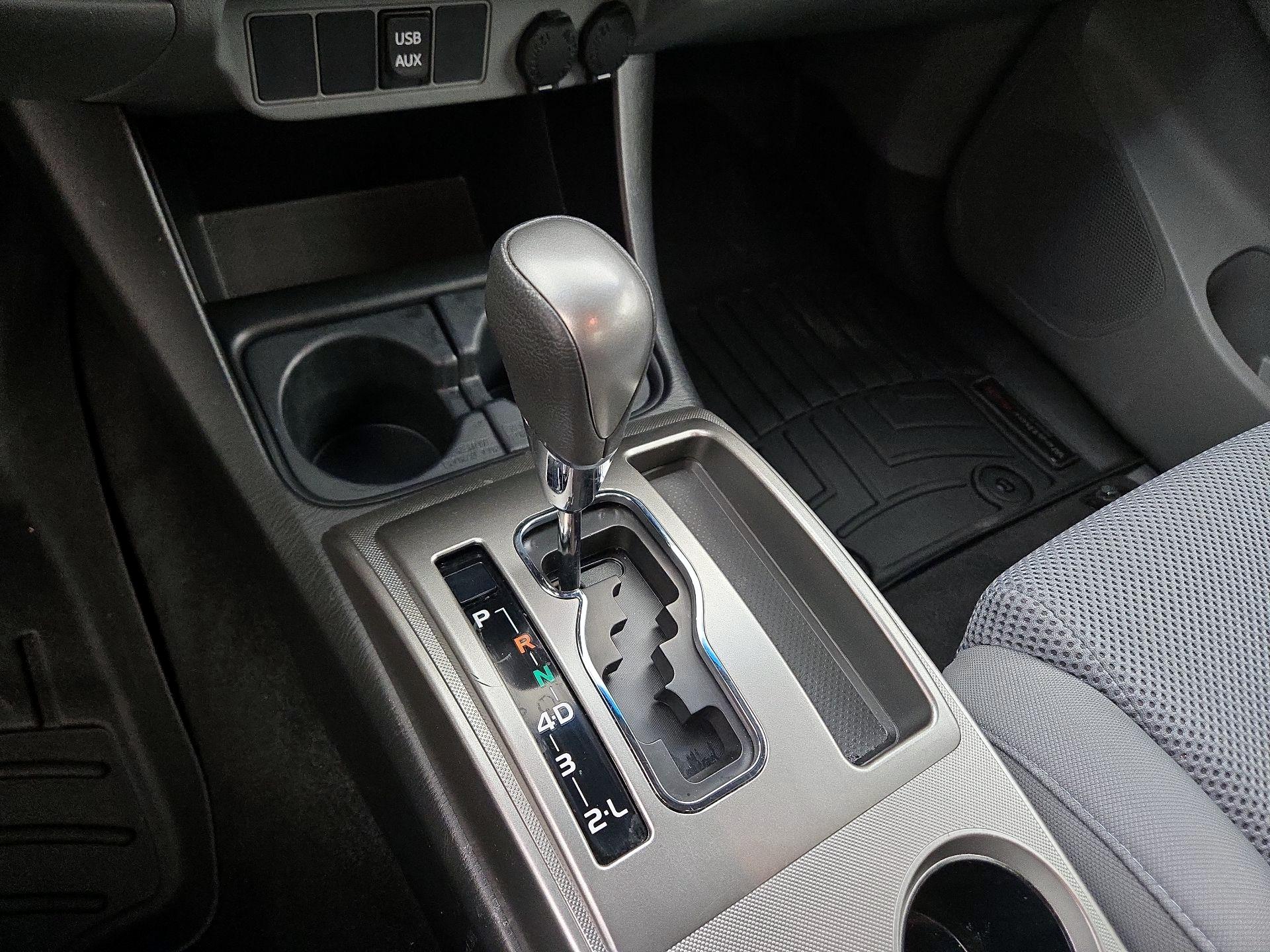 Thumbnail: 2014 Toyota Tacoma - 17