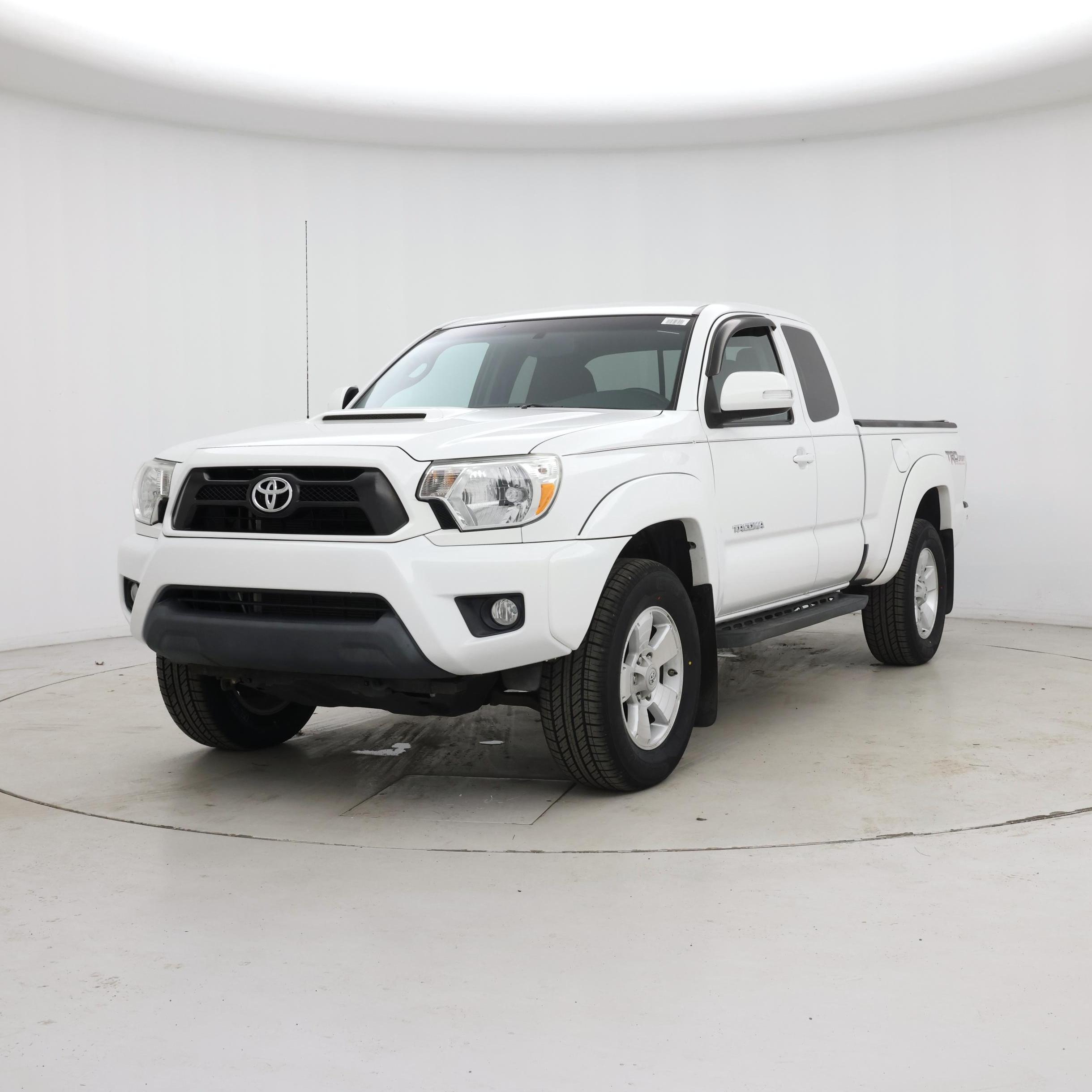 Thumbnail: 2014 Toyota Tacoma - 4