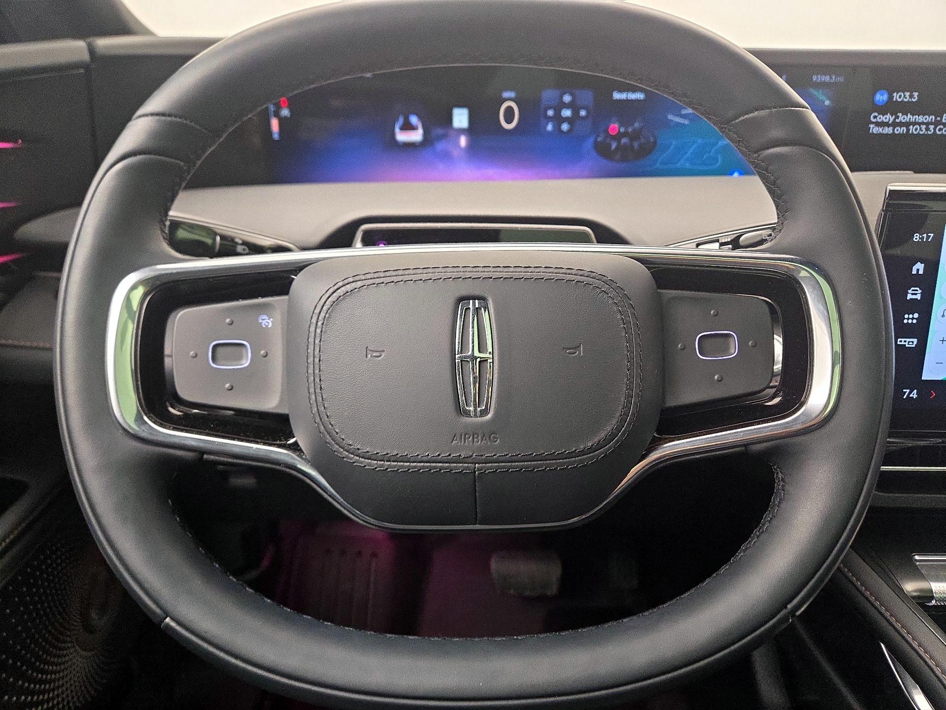 Thumbnail: 2025 Lincoln Nautilus - 10