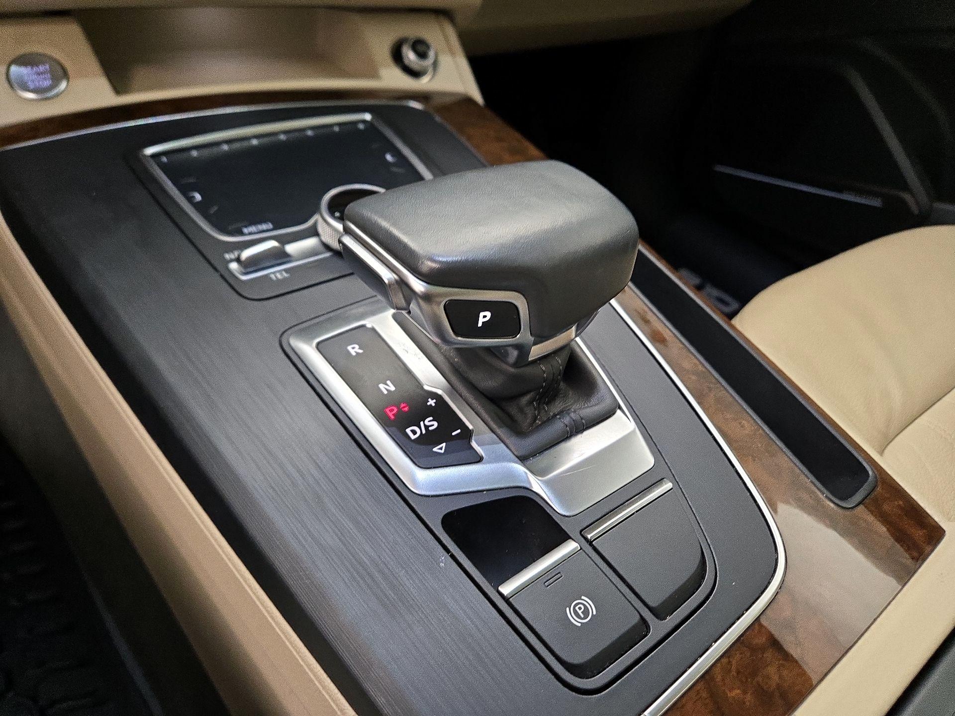 Thumbnail: 2018 Audi Q5 - 18