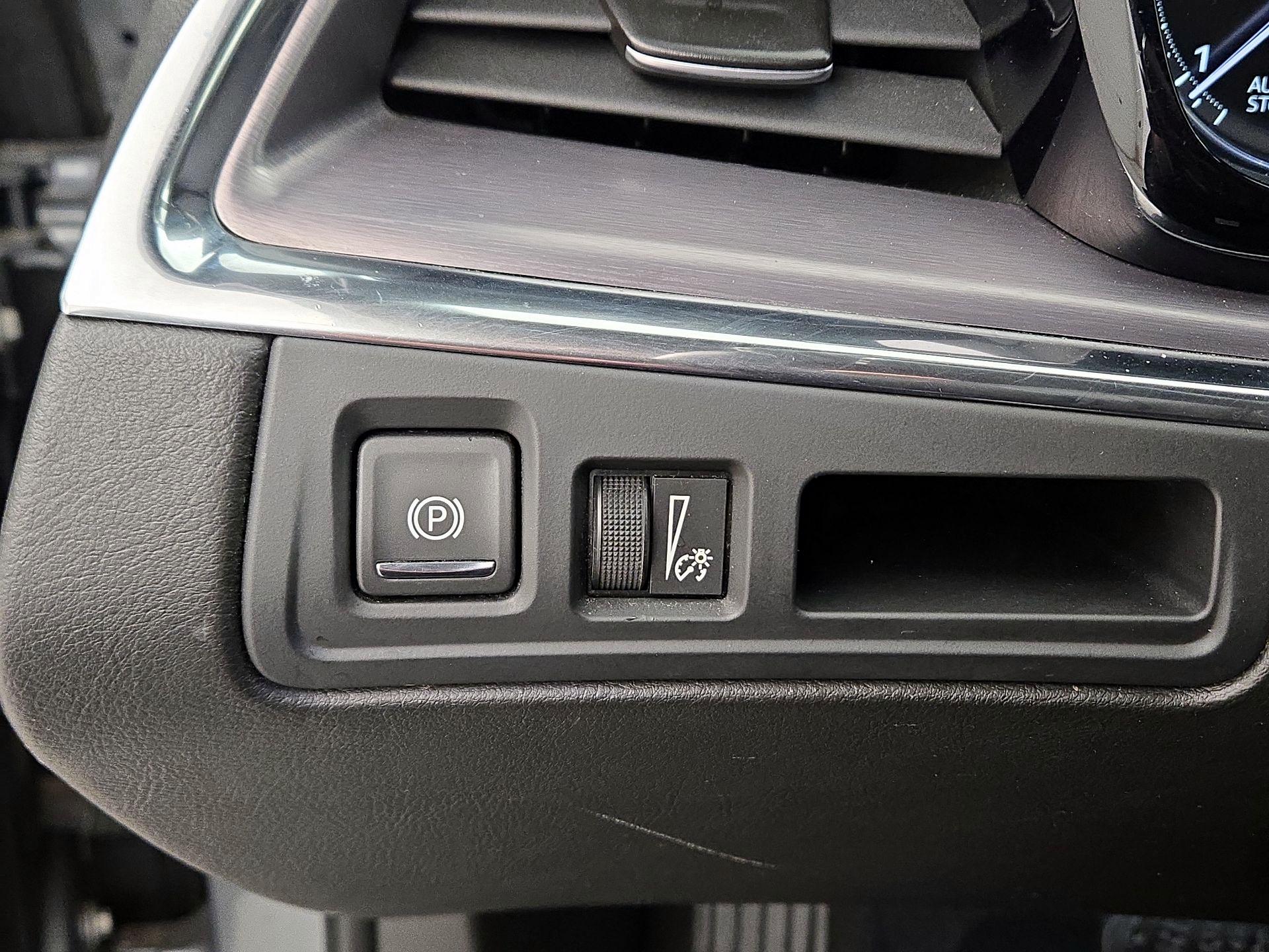 Thumbnail: 2020 Cadillac XT5 - 13