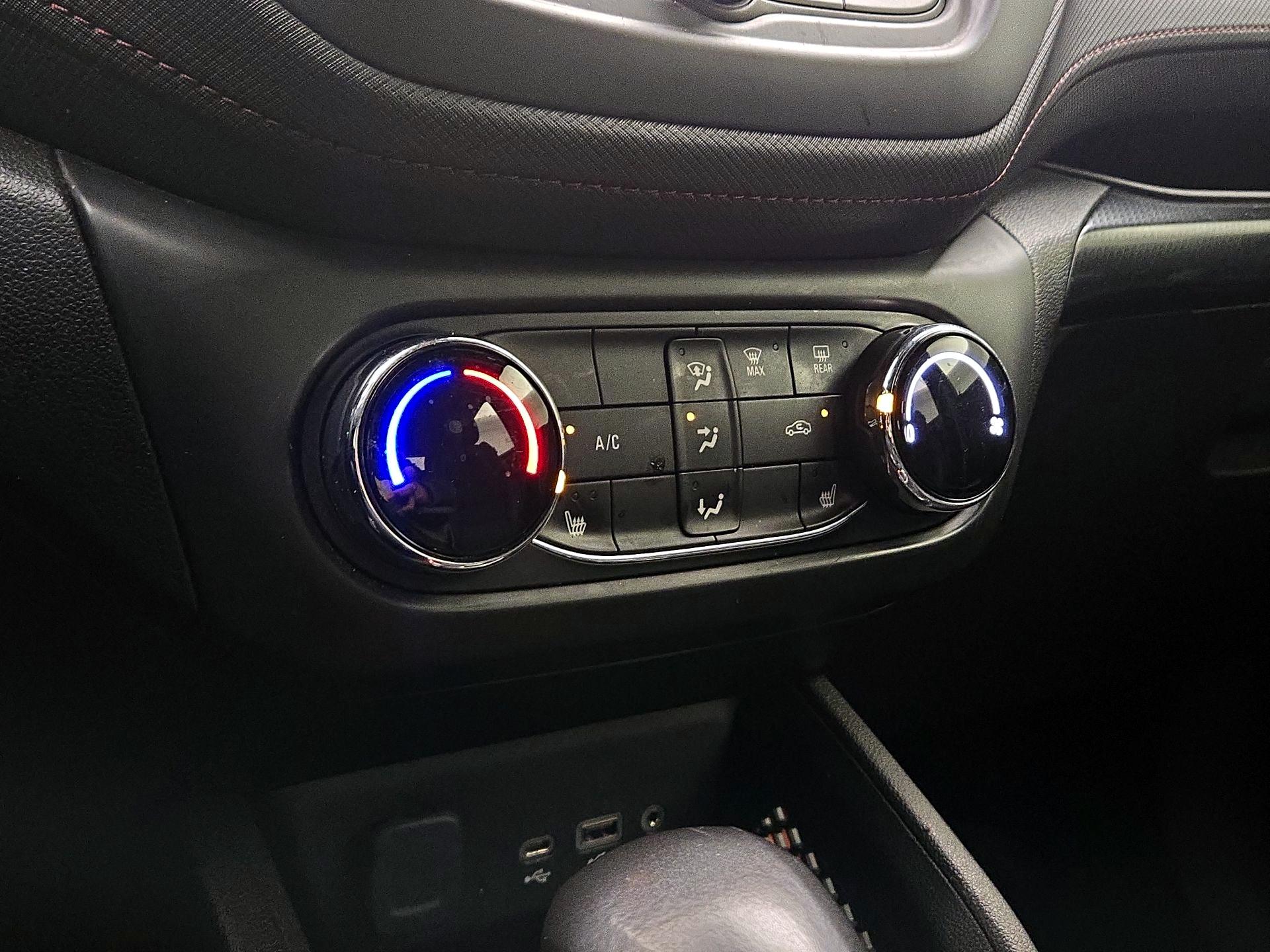 Thumbnail: 2021 Chevrolet TrailBlazer - 16