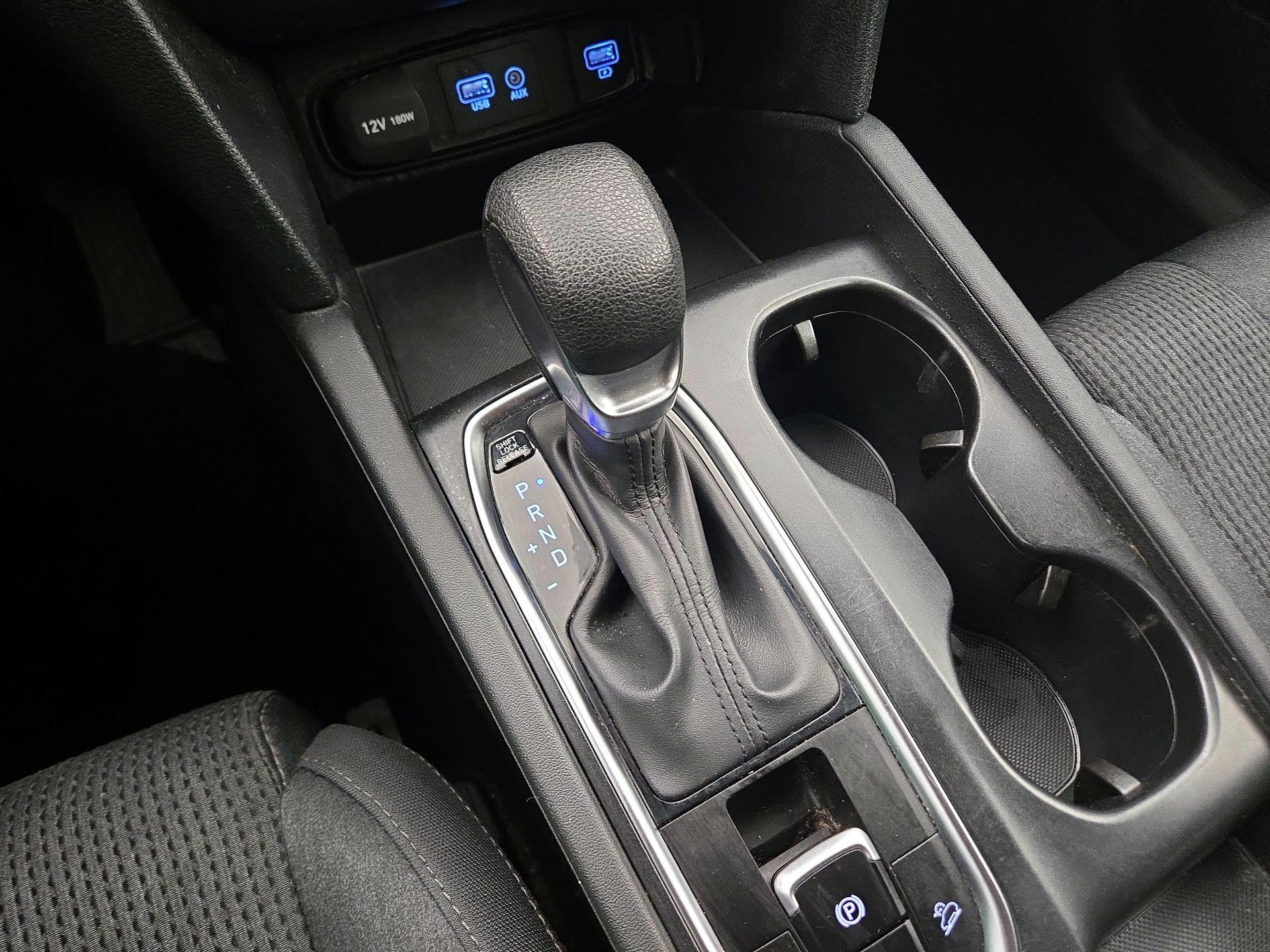 Thumbnail: 2020 Hyundai Santa Fe - 17