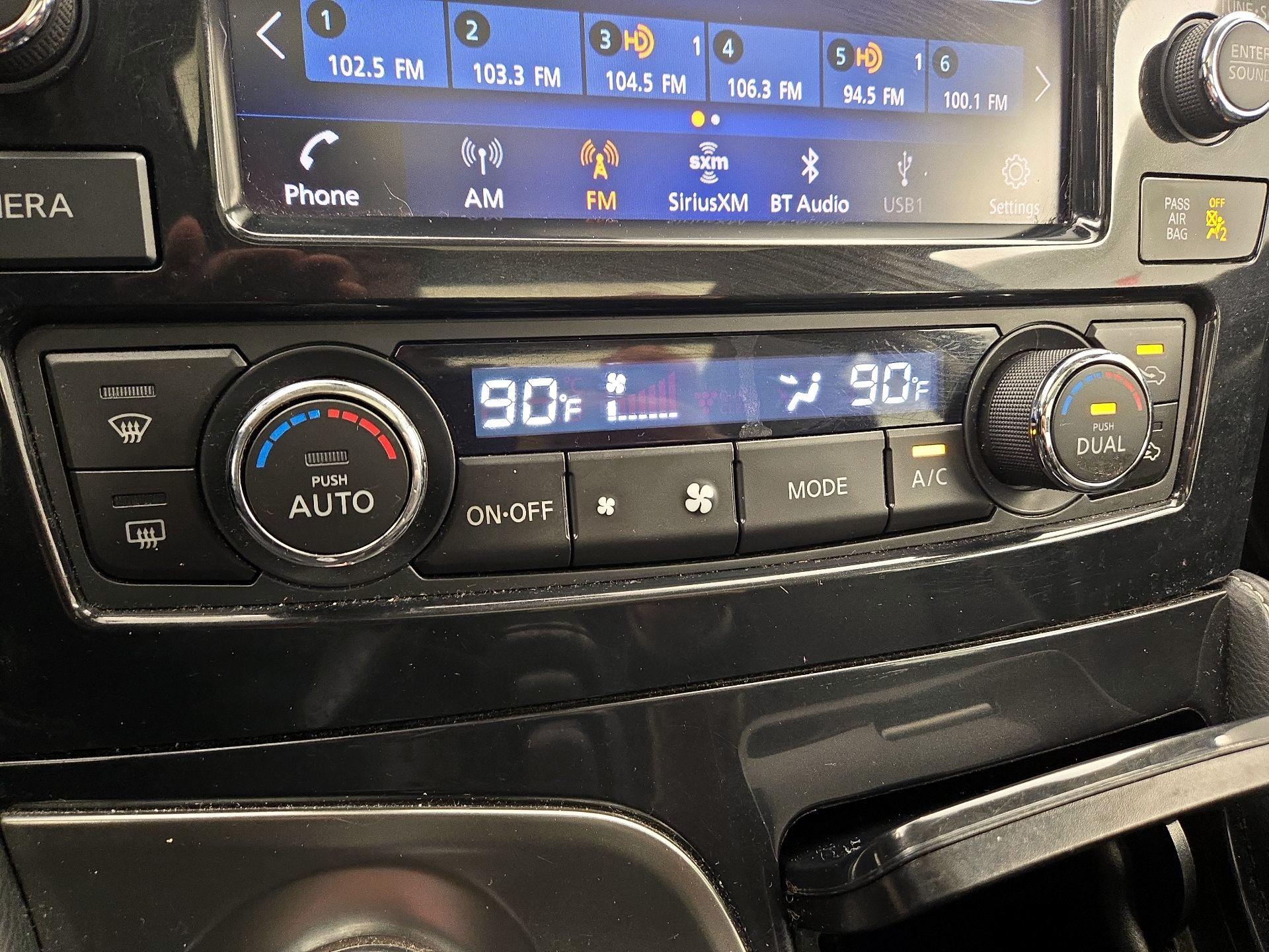 Thumbnail: 2020 Nissan Maxima - 17