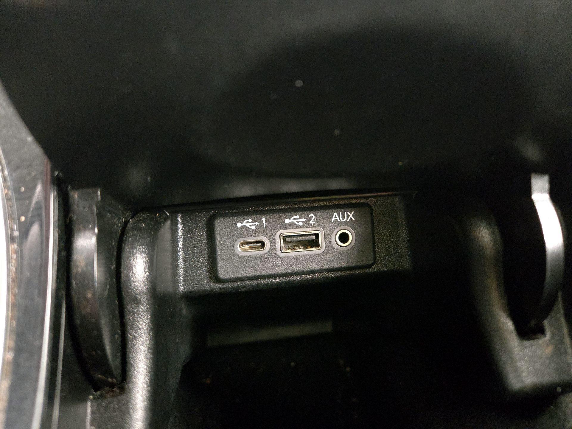 Thumbnail: 2020 Nissan Maxima - 19